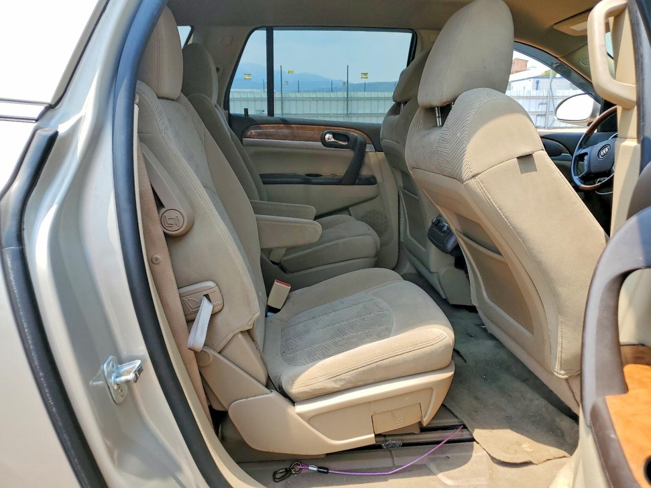 2012 Buick Enclave Gold vin: 5GAKVAED3CJ186693