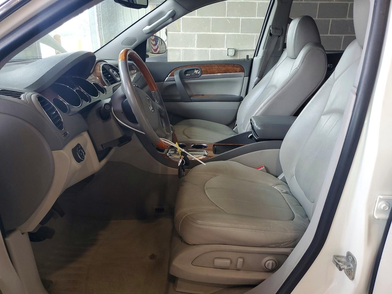 2011 Buick Enclave Cxl White vin: 5GAKVBED2BJ385089