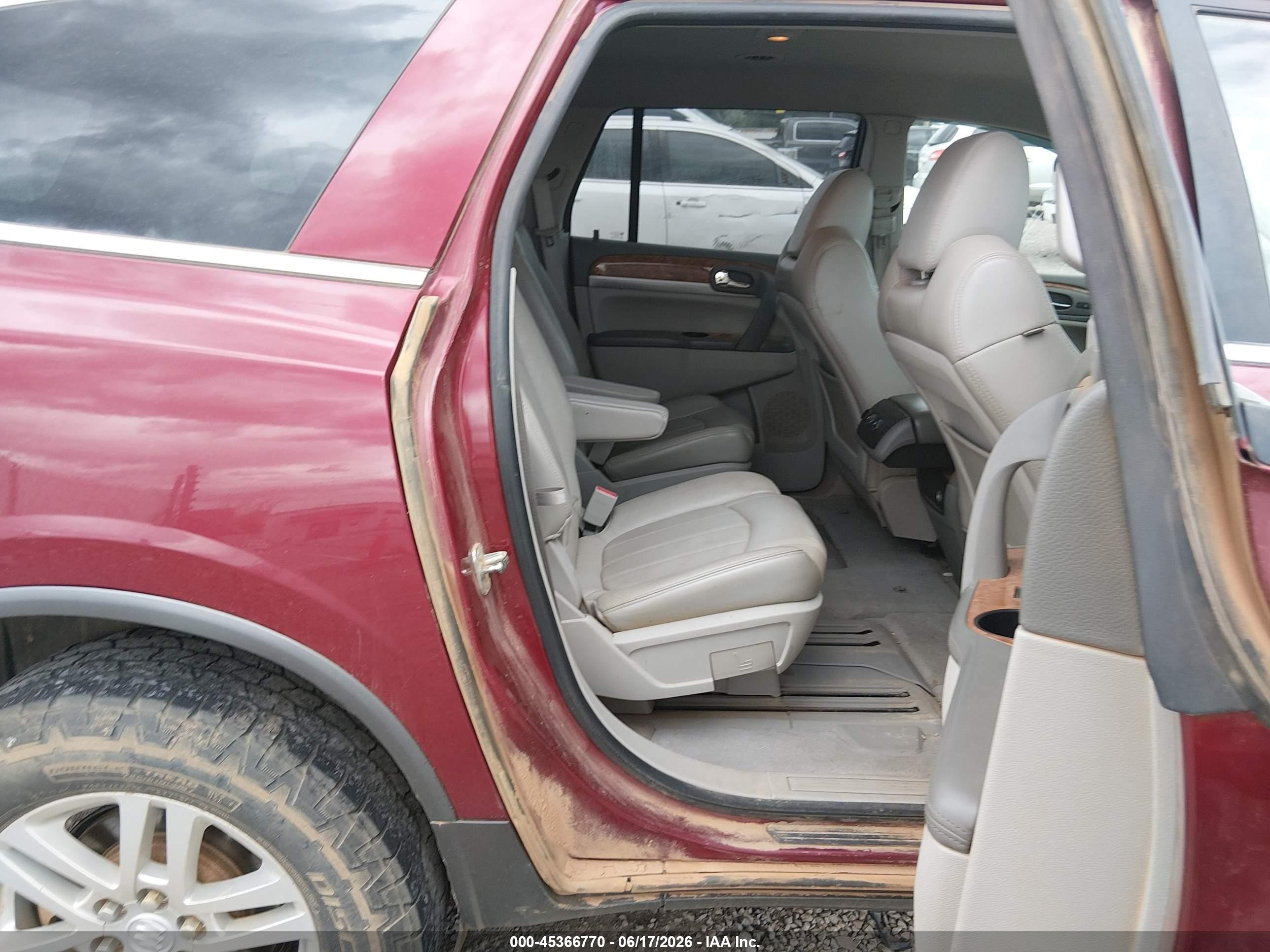 2011 Buick Enclave 1xl Red vin: 5GAKVBED4BJ114177