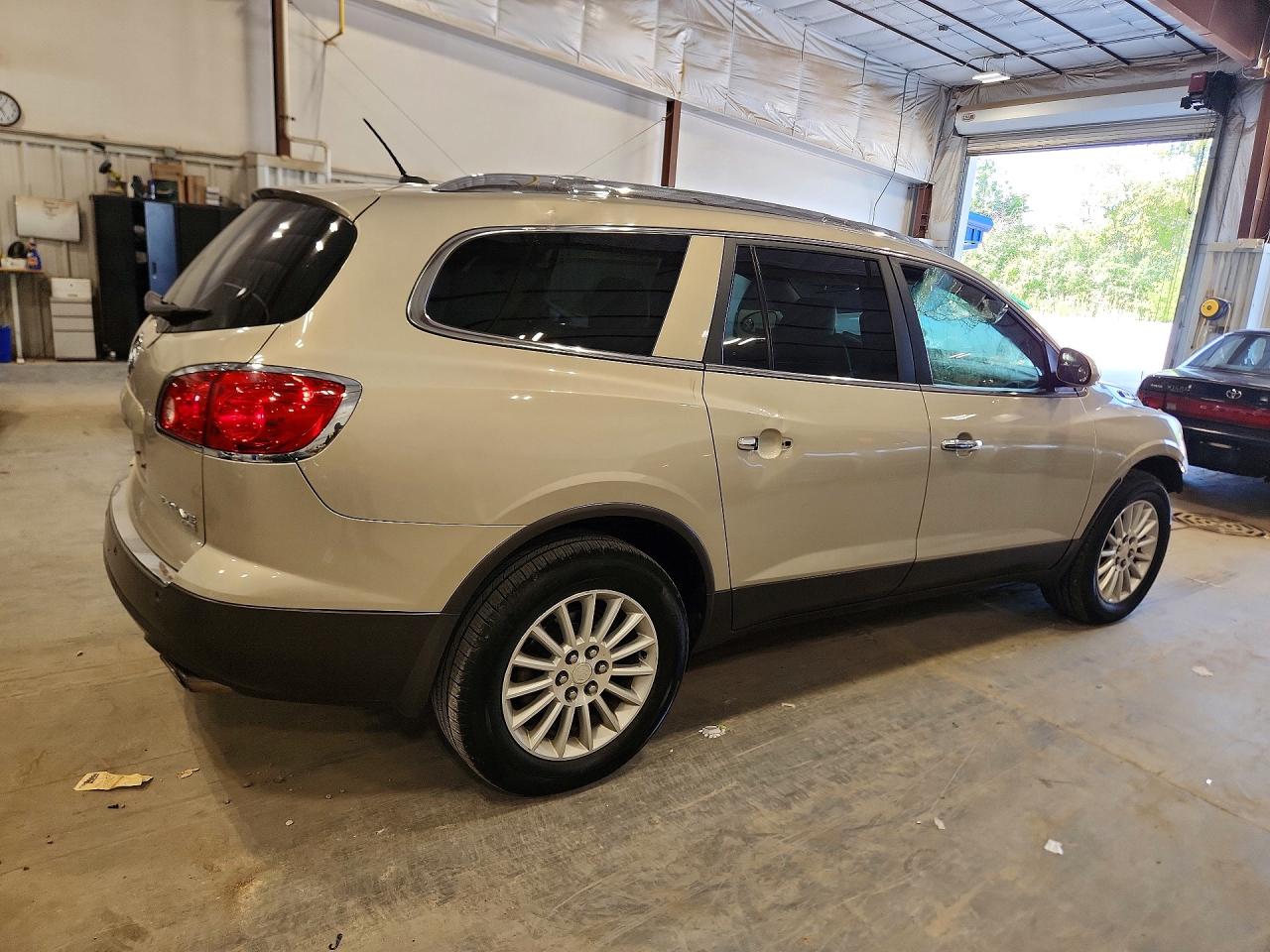 2011 Buick Enclave Cxl Желто-коричневый vin: 5GAKVBED4BJ259946