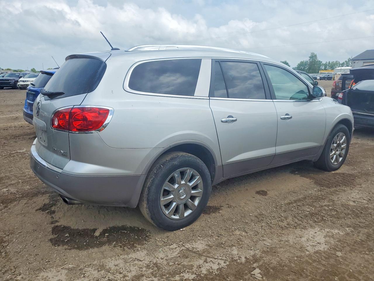 2011 Buick Enclave Silver vin: 5GAKVBED7BJ380681