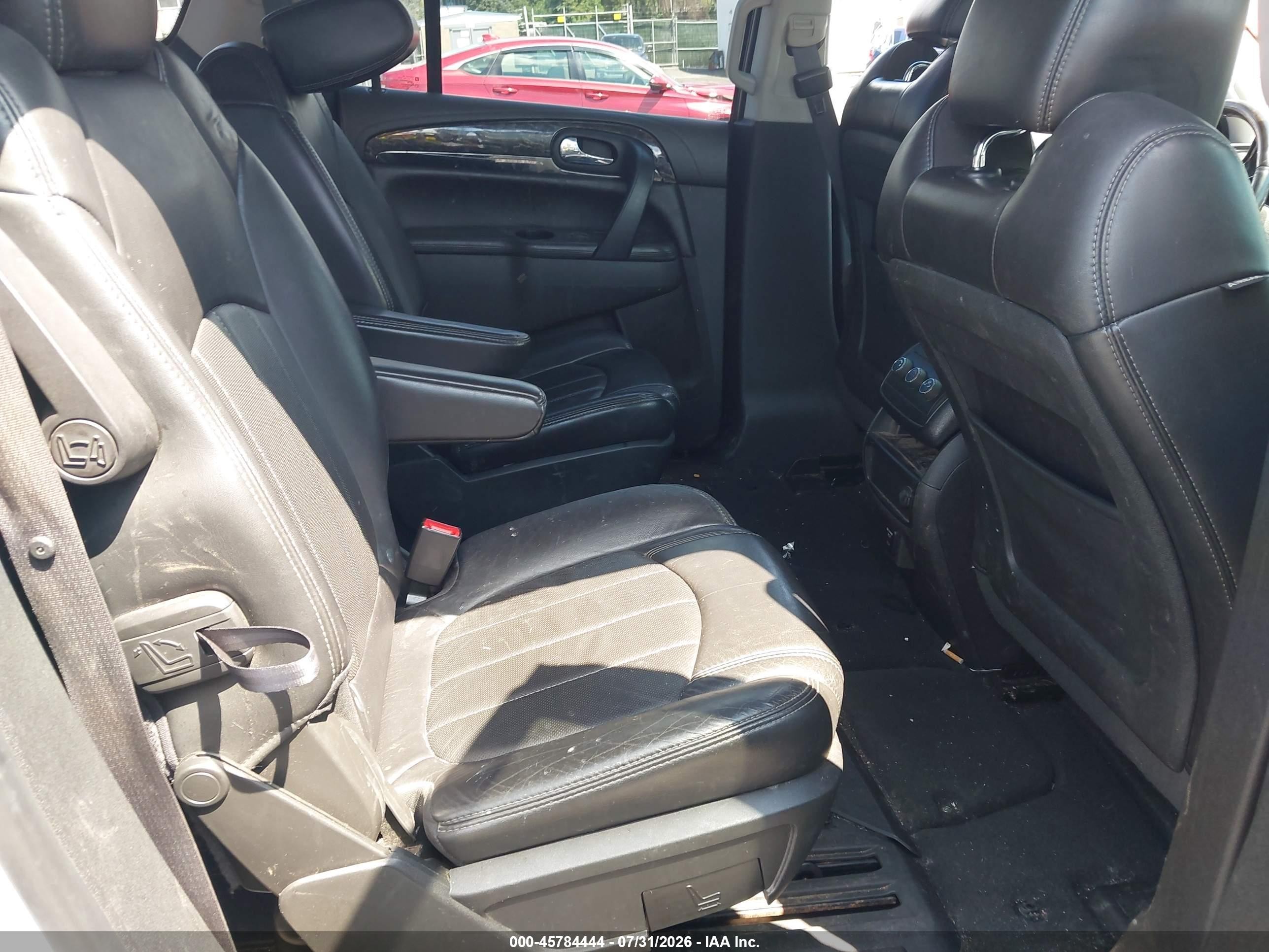 2014 Buick Enclave Leather Silver vin: 5GAKVBKD0EJ111771