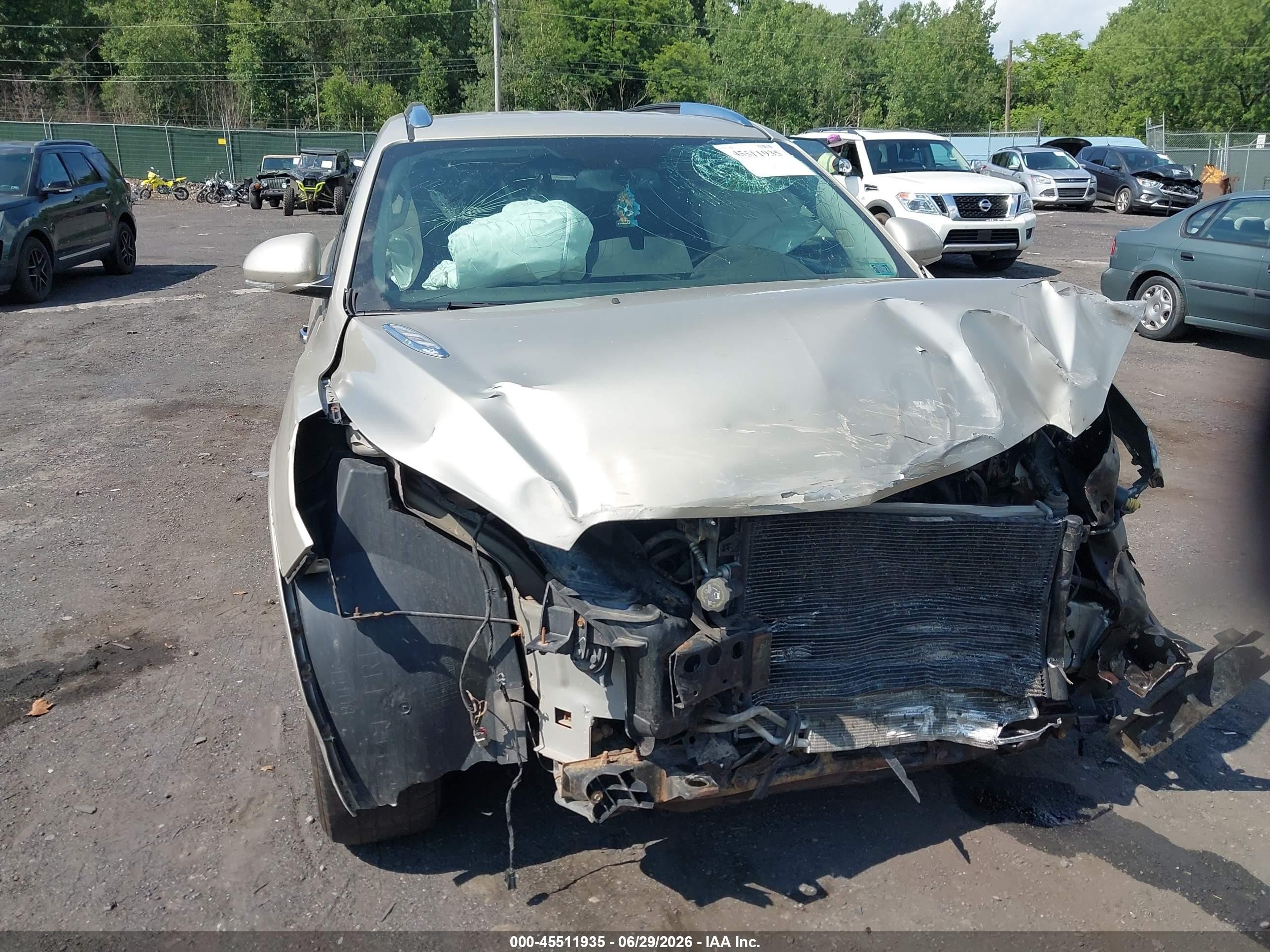 2015 Buick Enclave Leather Beige vin: 5GAKVBKD0FJ132489