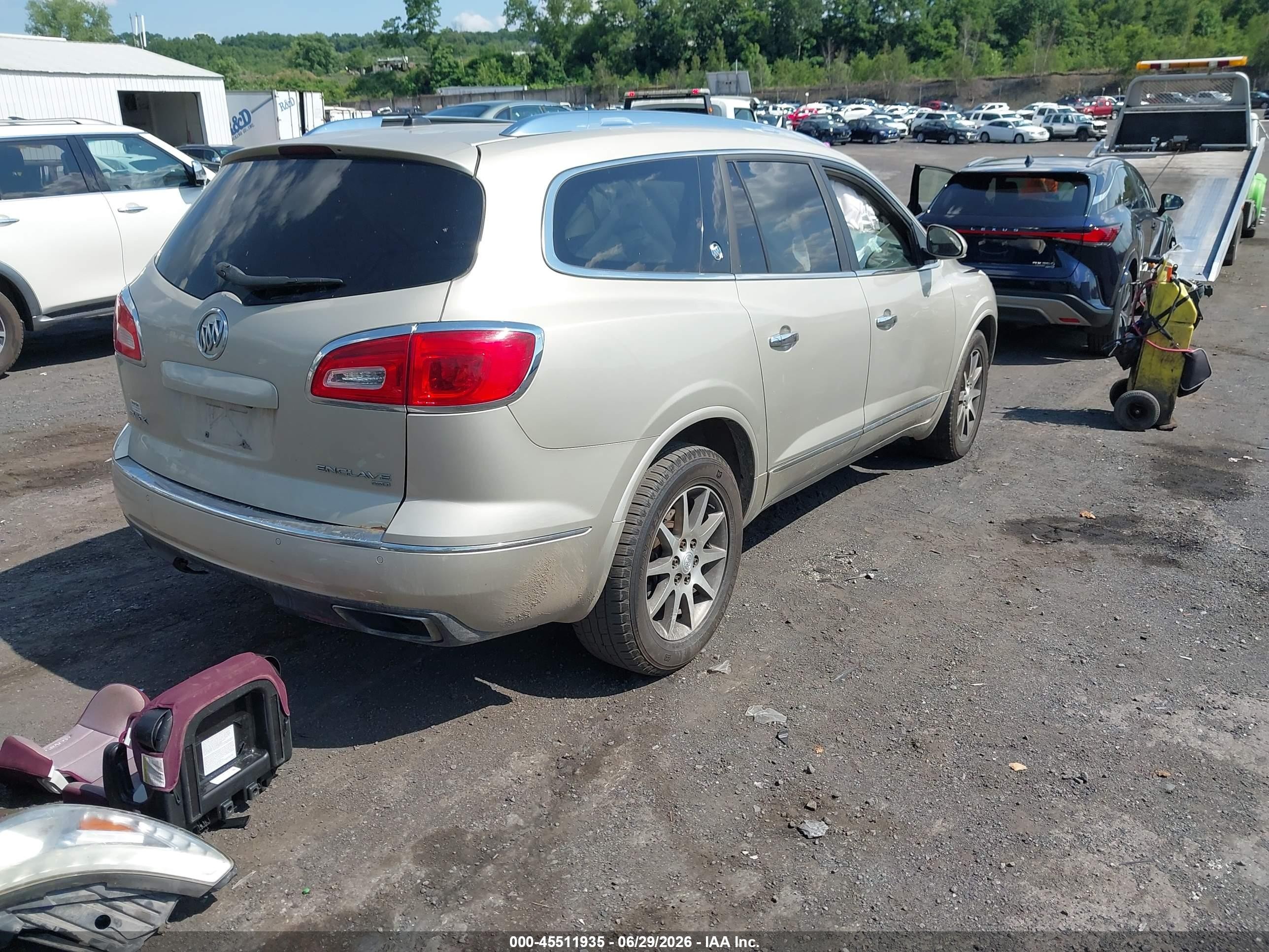 2015 Buick Enclave Leather Beige vin: 5GAKVBKD0FJ132489