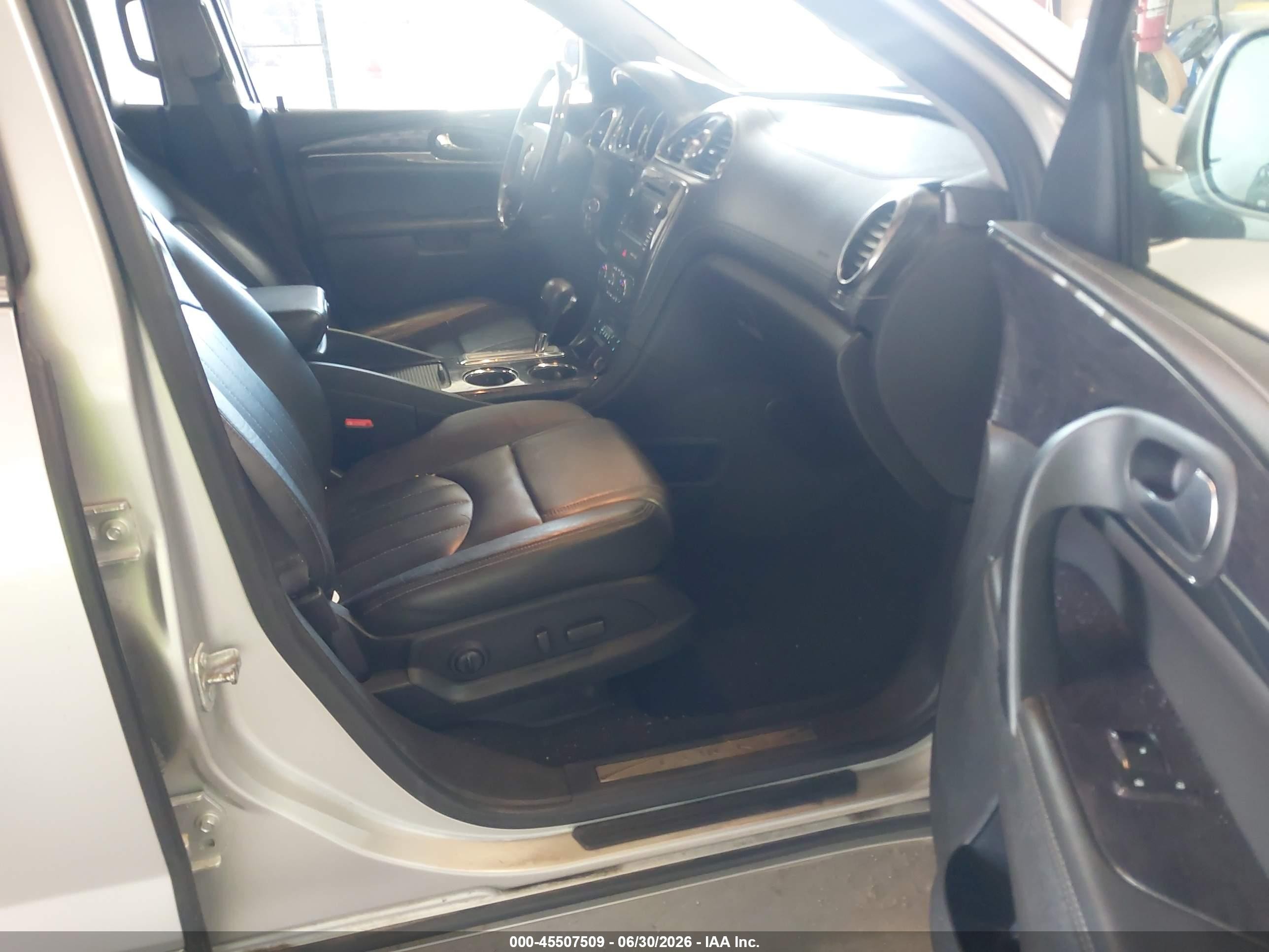 2015 Buick Enclave Leather Silver vin: 5GAKVBKD0FJ380239