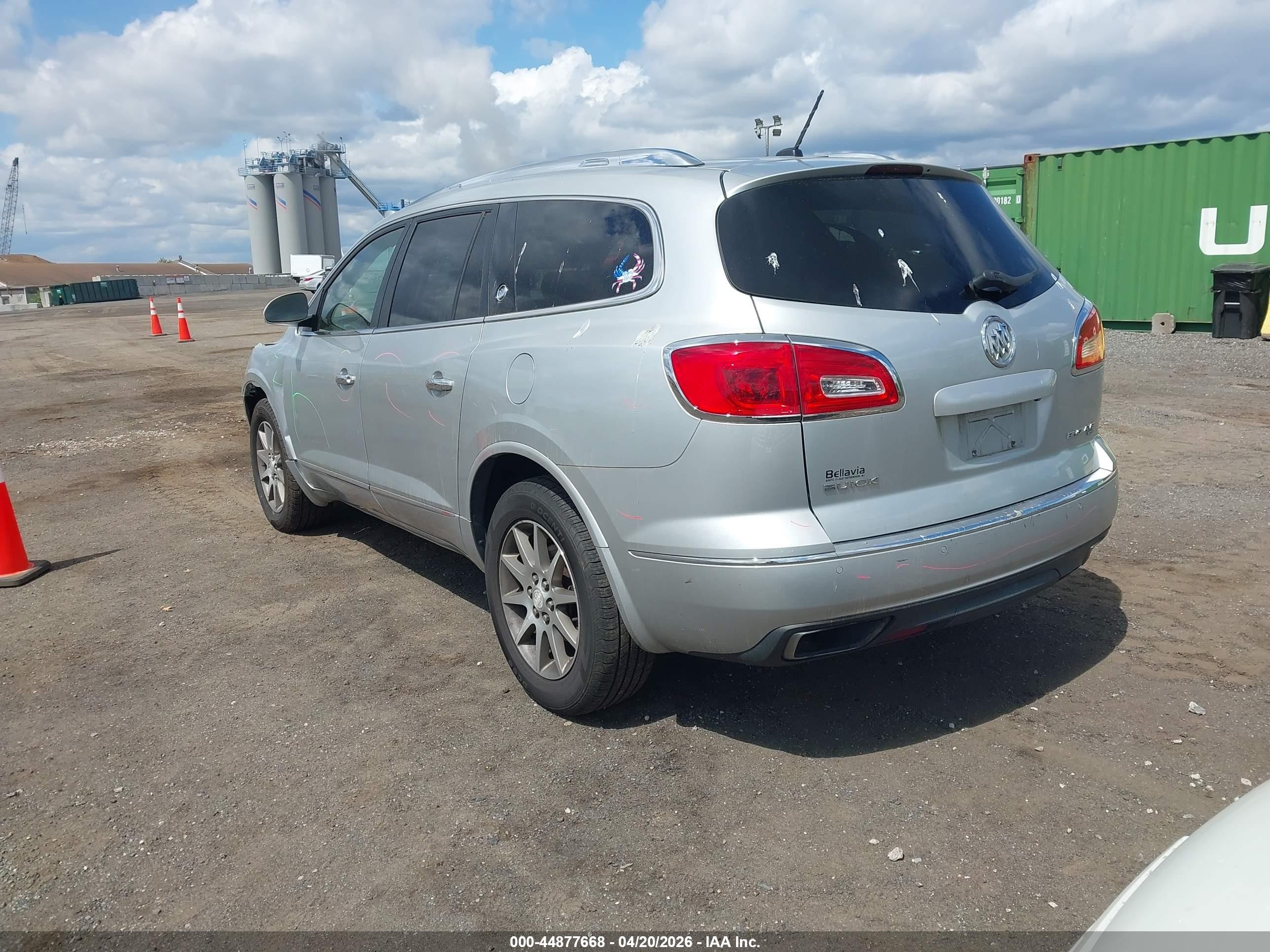 2014 Buick Enclave Leather Silver vin: 5GAKVBKD2EJ208065