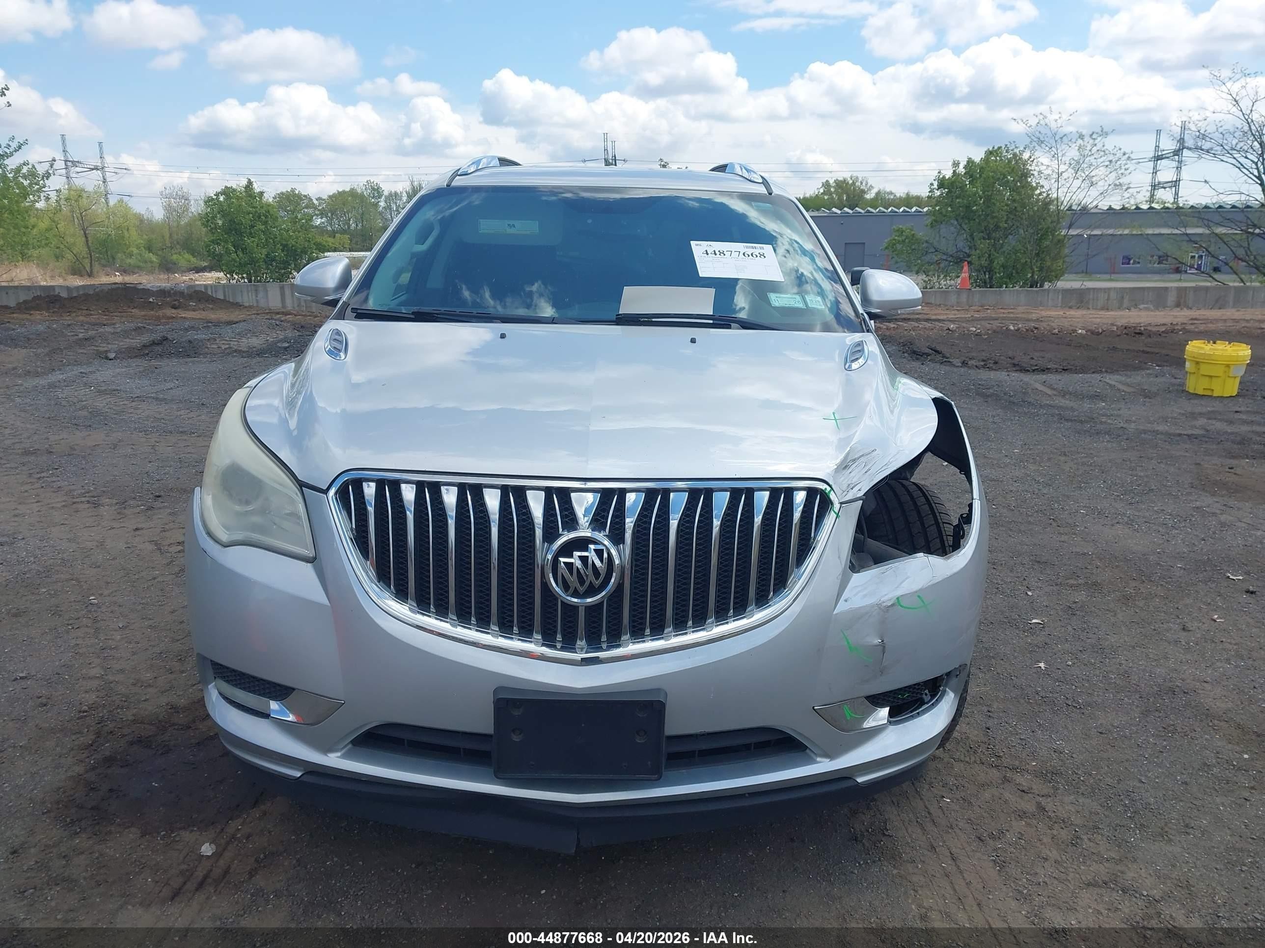 2014 Buick Enclave Leather Silver vin: 5GAKVBKD2EJ208065