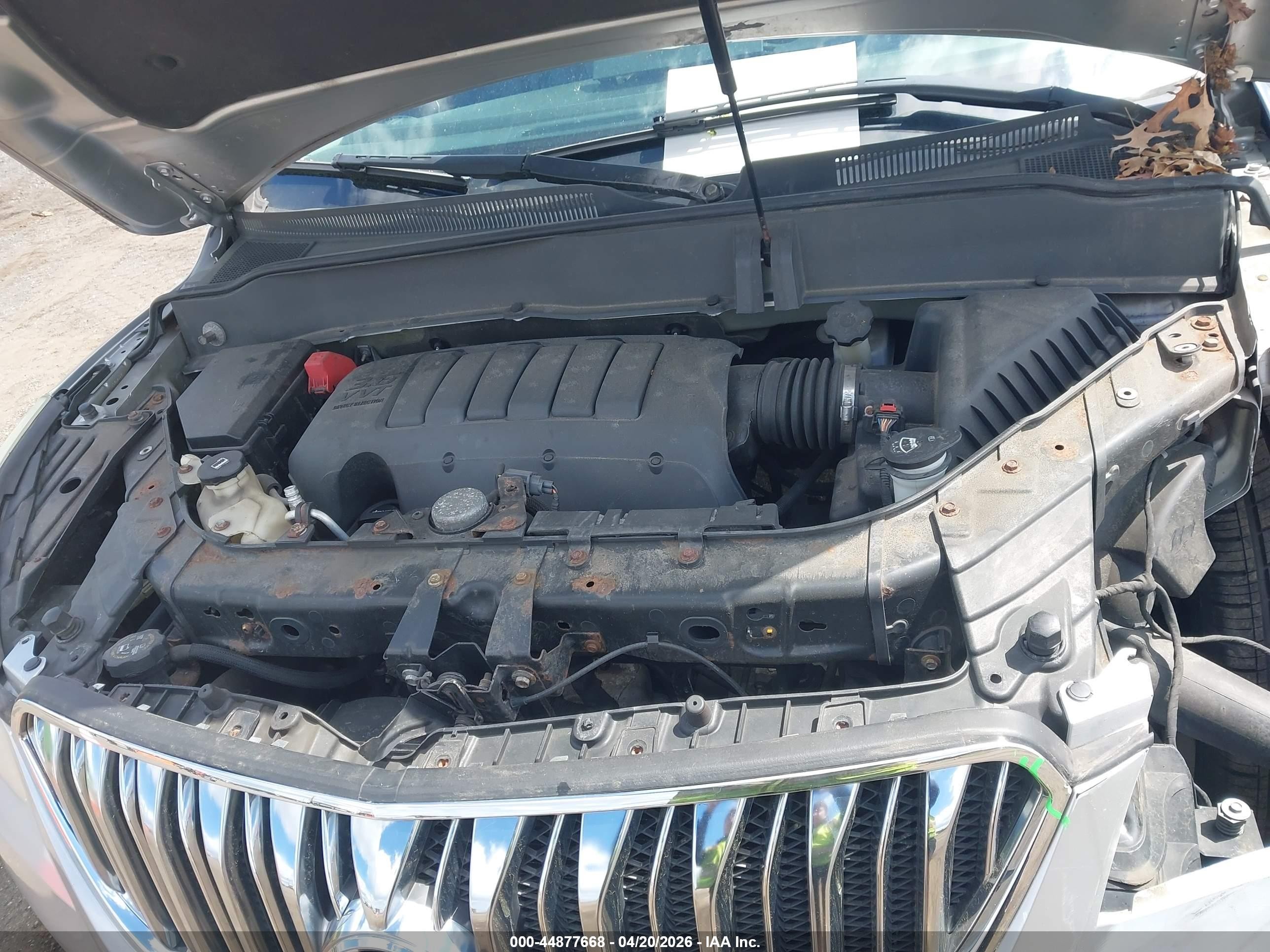 2014 Buick Enclave Leather Silver vin: 5GAKVBKD2EJ208065