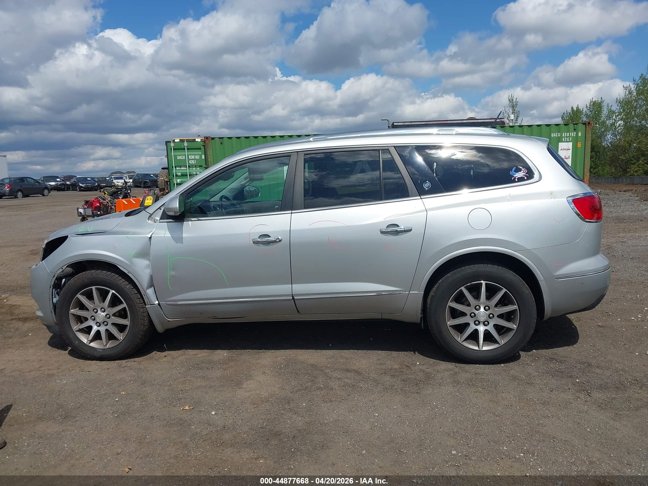 2014 Buick Enclave Leather Silver vin: 5GAKVBKD2EJ208065