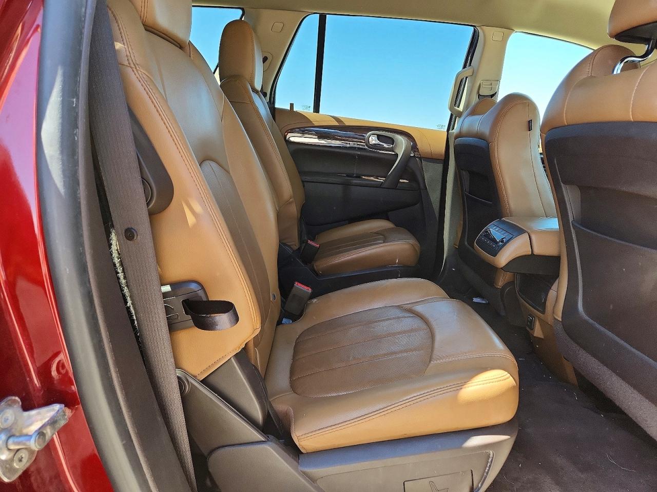 2015 Buick Enclave Red vin: 5GAKVBKD2FJ293569