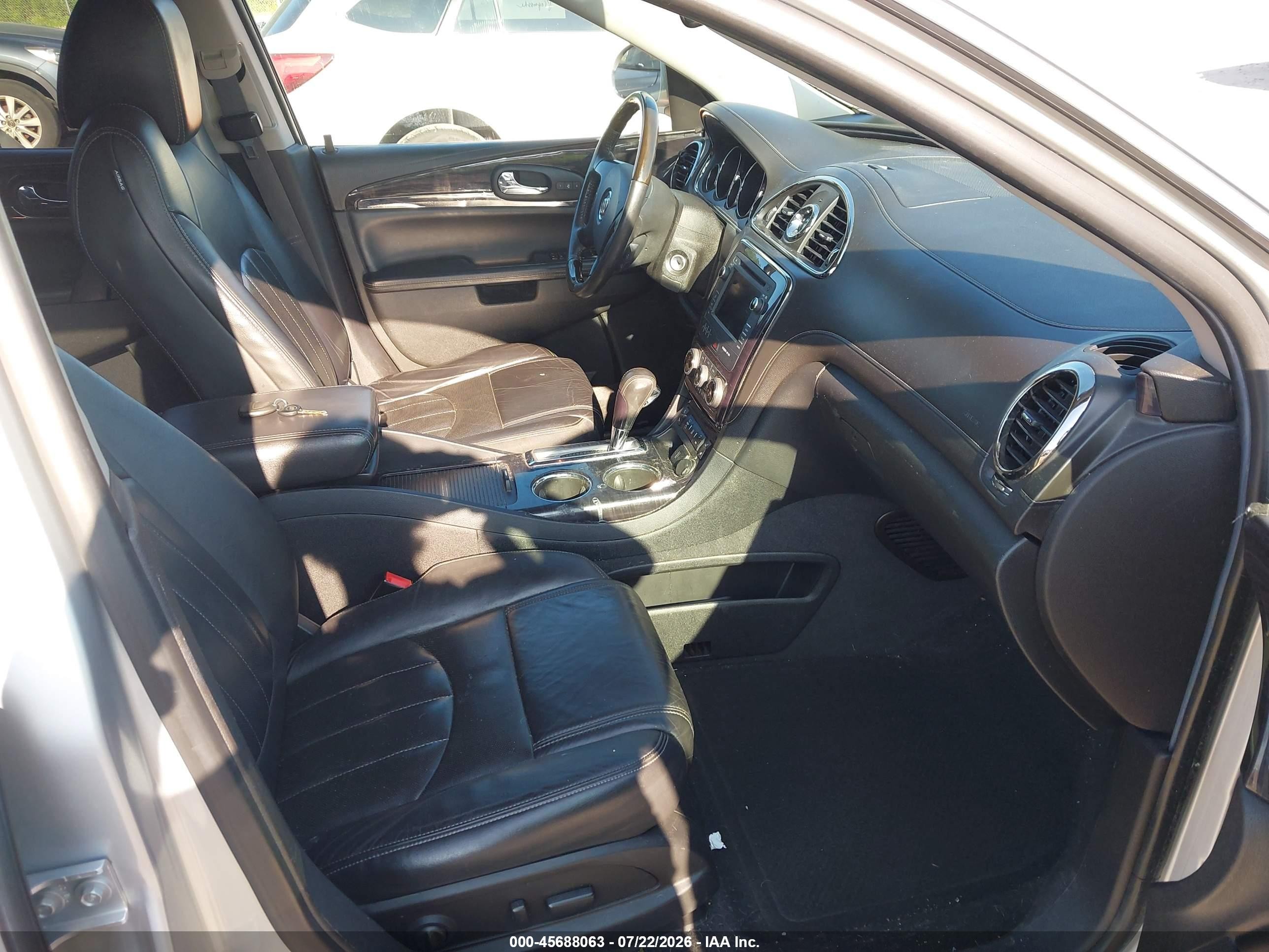 2015 Buick Enclave Leather Silver vin: 5GAKVBKD2FJ385121