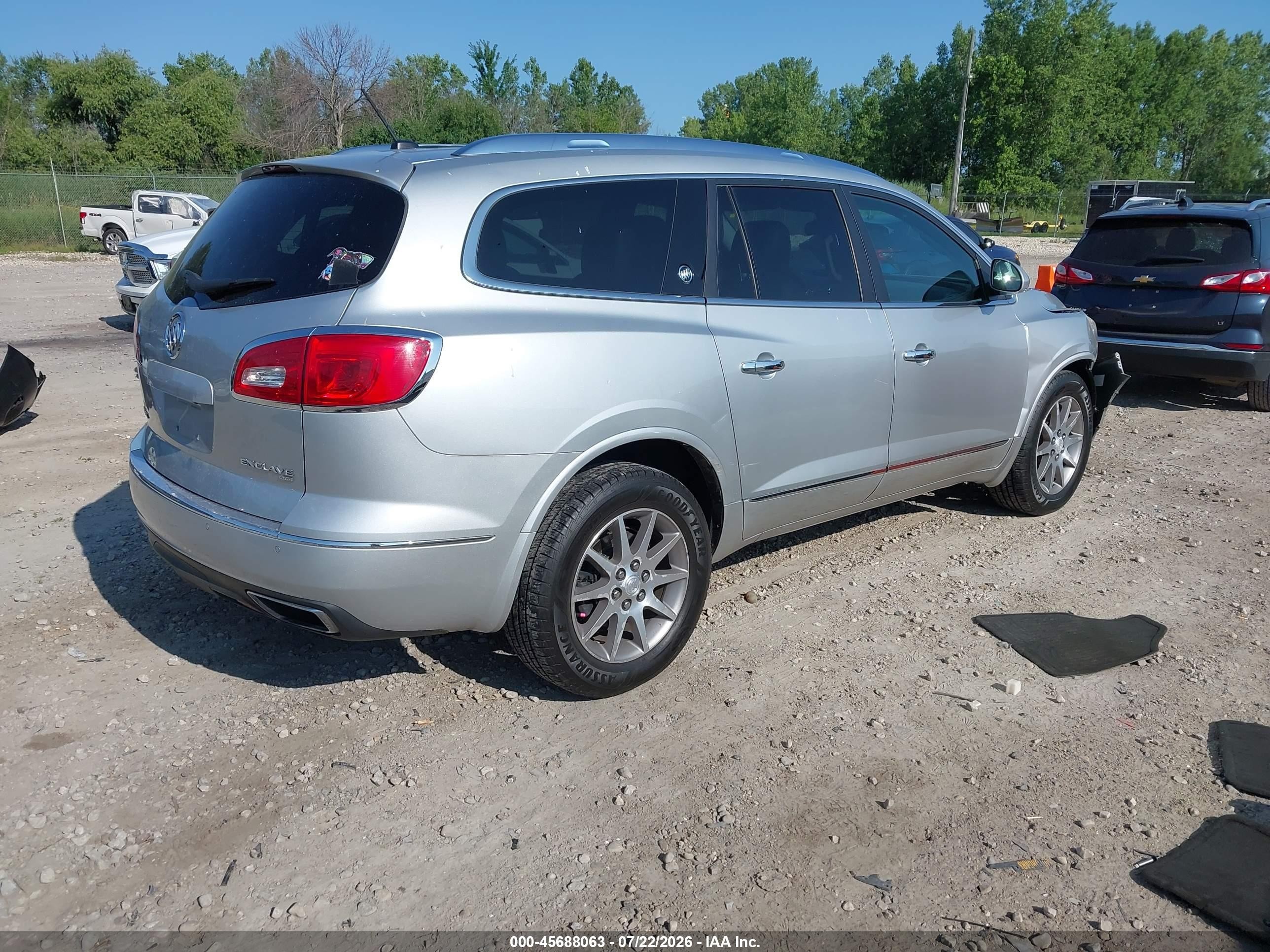2015 Buick Enclave Leather Silver vin: 5GAKVBKD2FJ385121