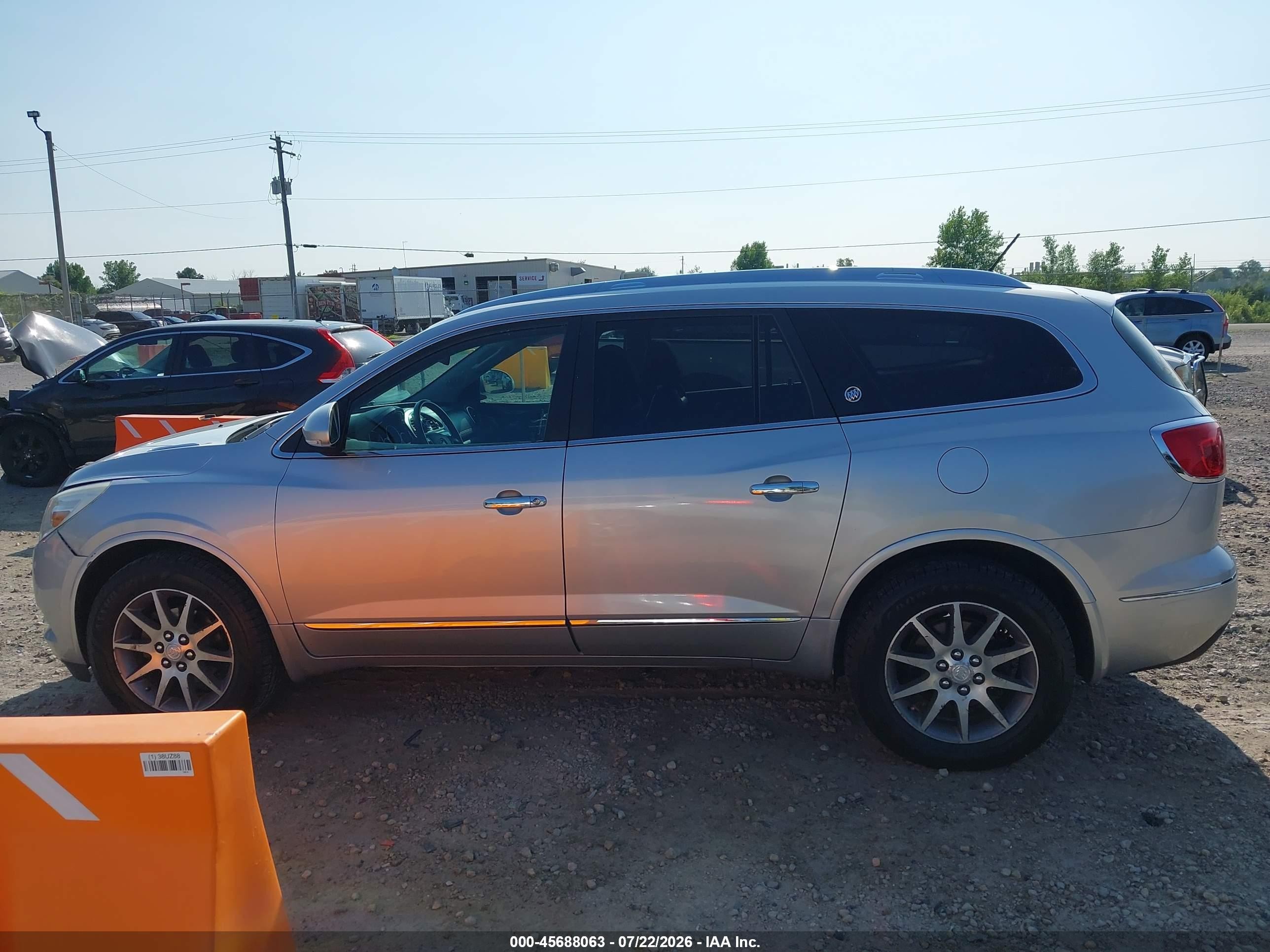 2015 Buick Enclave Leather Silver vin: 5GAKVBKD2FJ385121