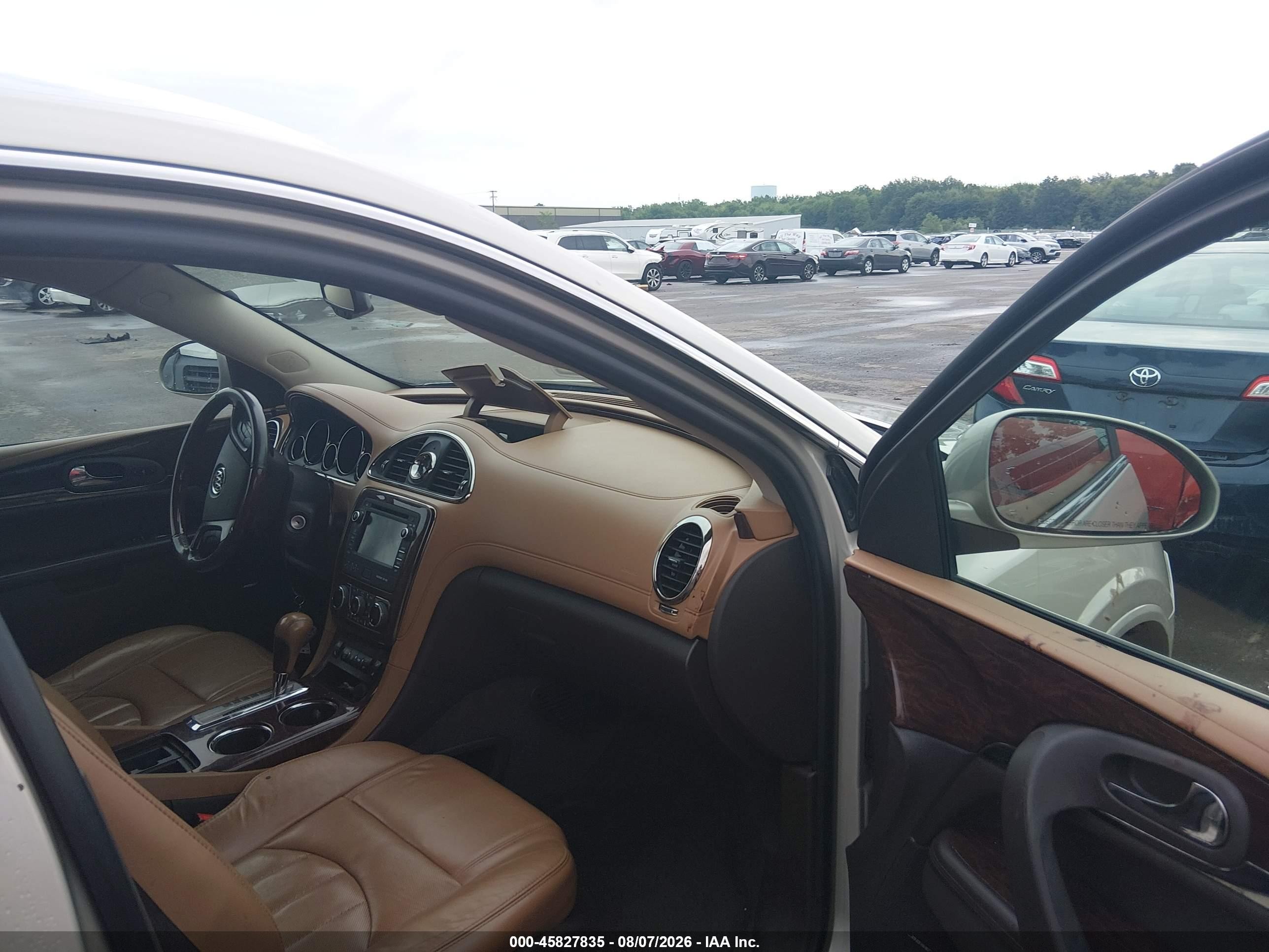 2014 Buick Enclave Leather Gold vin: 5GAKVBKD3EJ137023