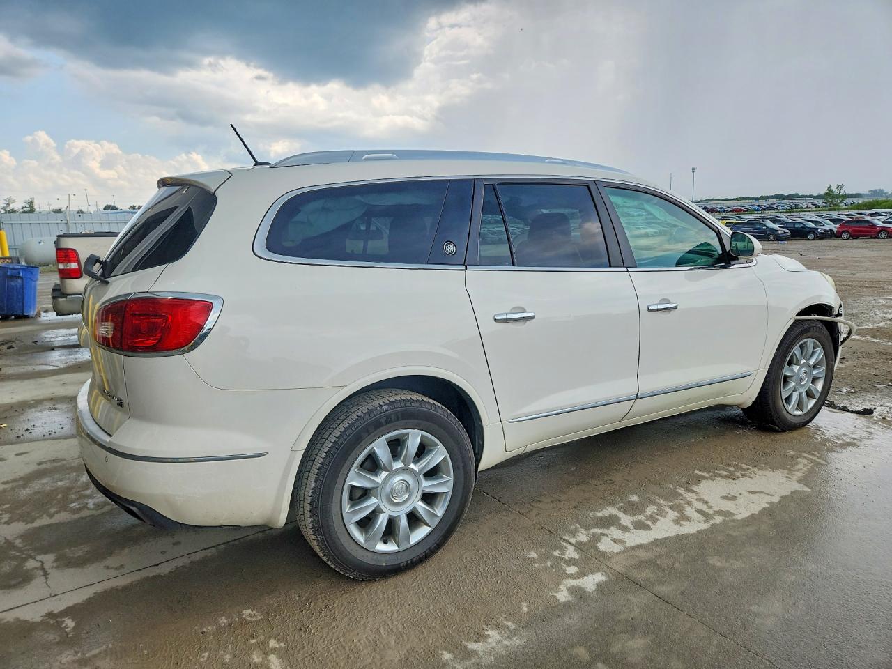 2014 Buick Enclave White vin: 5GAKVBKD3EJ321832