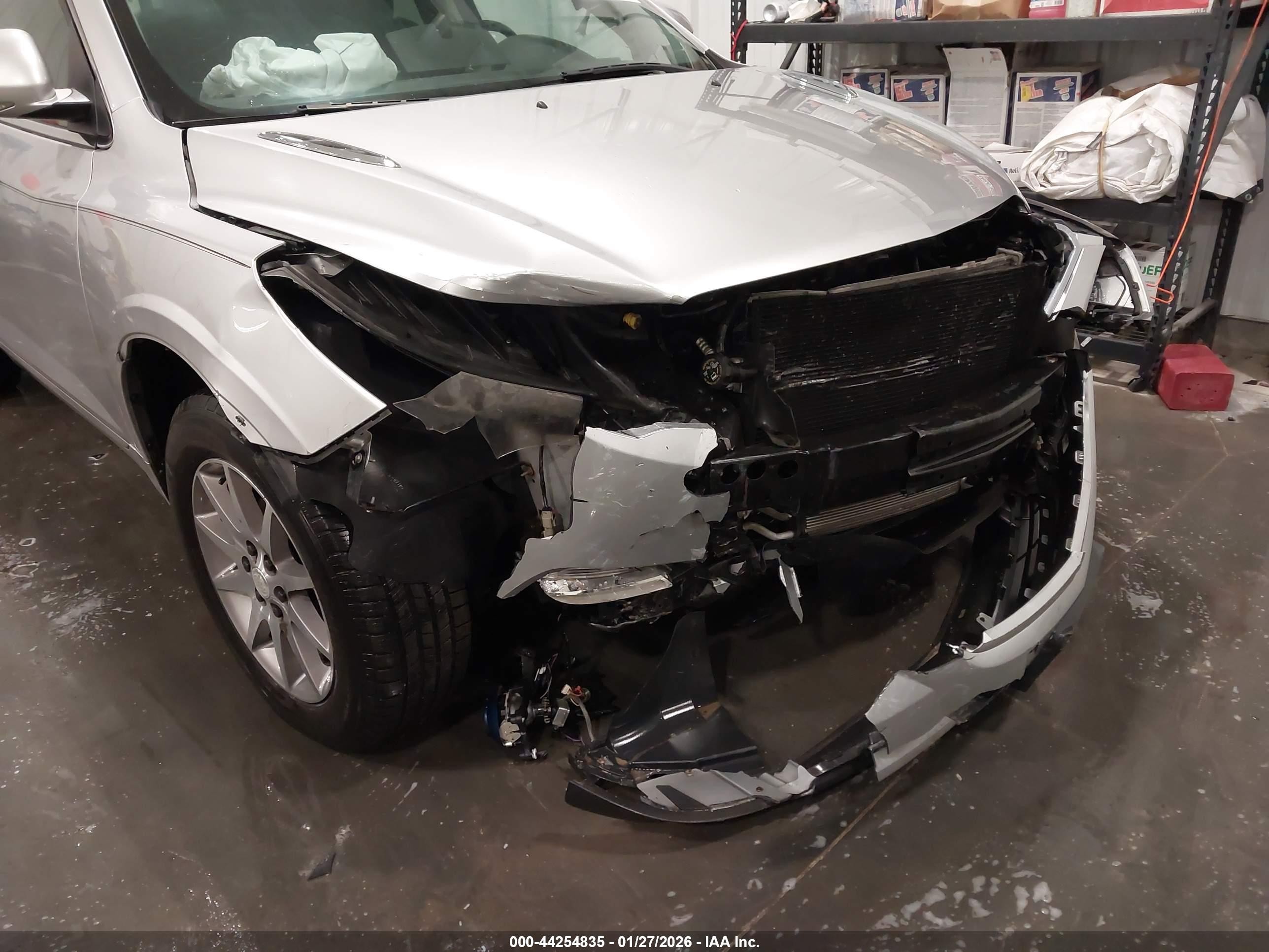 2014 Buick Enclave Leather Silver vin: 5GAKVBKD3EJ323029