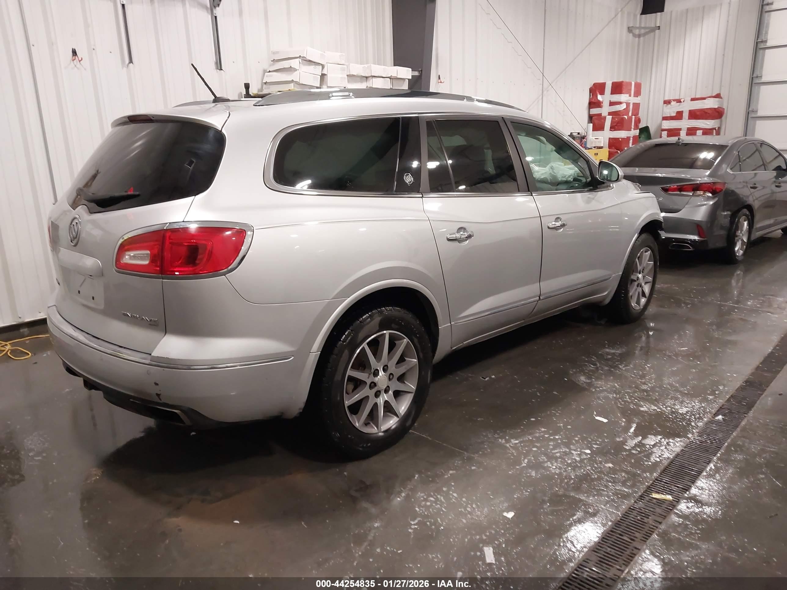 2014 Buick Enclave Leather Silver vin: 5GAKVBKD3EJ323029