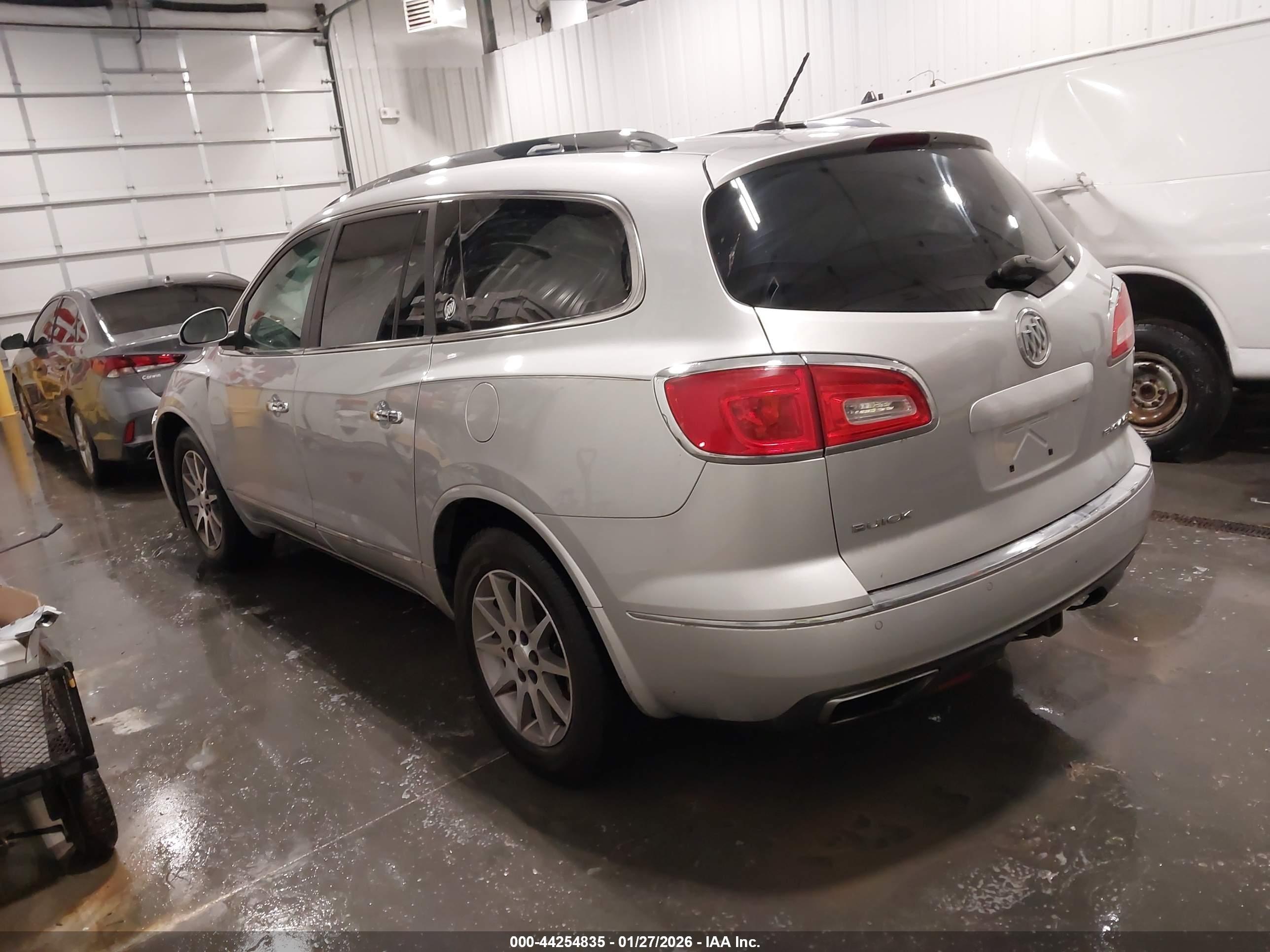 2014 Buick Enclave Leather Silver vin: 5GAKVBKD3EJ323029