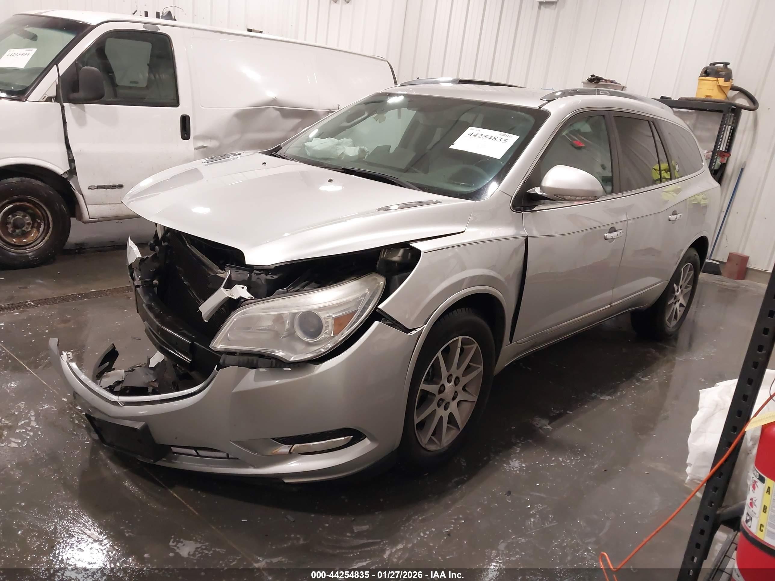 2014 Buick Enclave Leather Silver vin: 5GAKVBKD3EJ323029