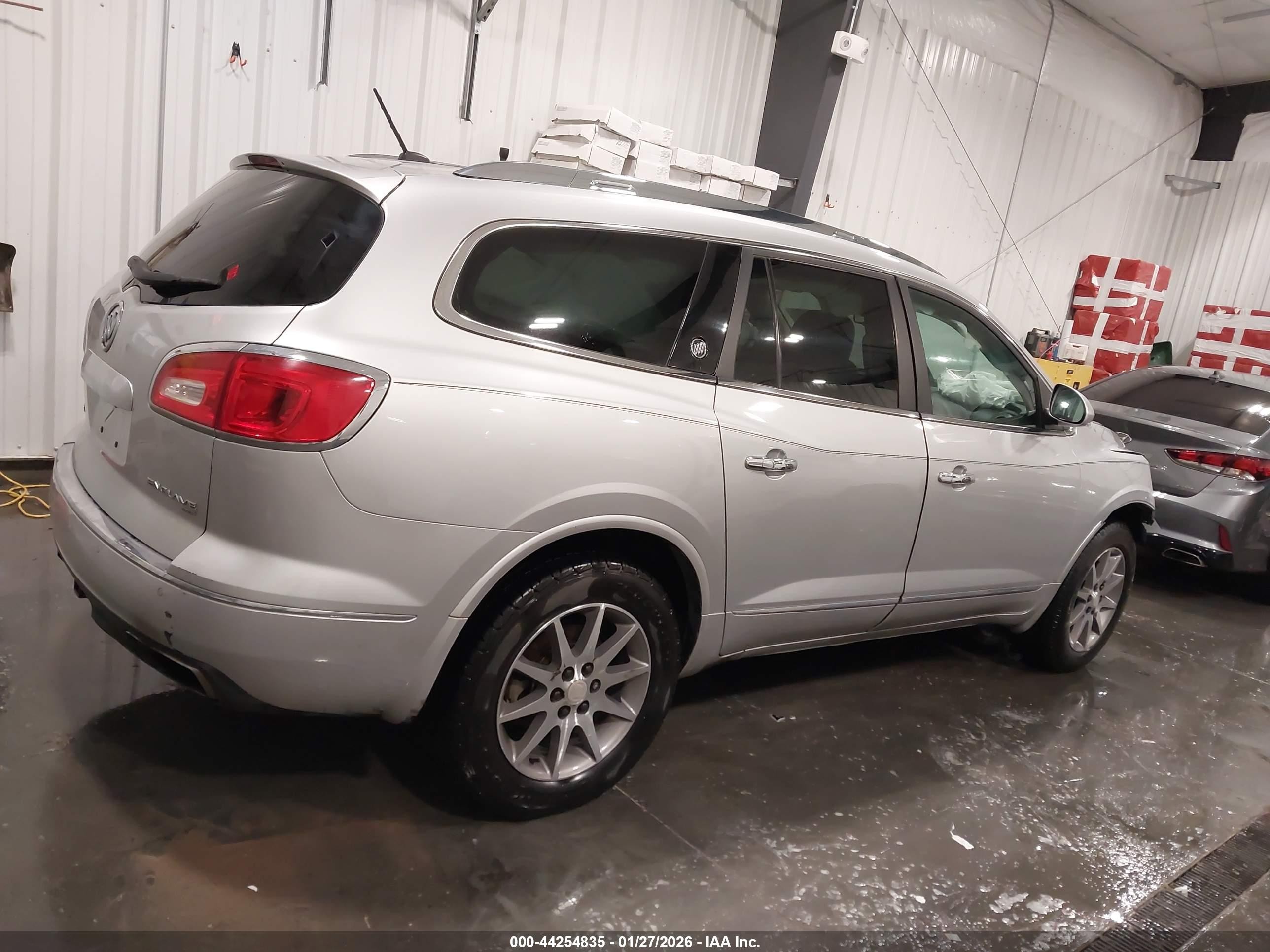 2014 Buick Enclave Leather Silver vin: 5GAKVBKD3EJ323029
