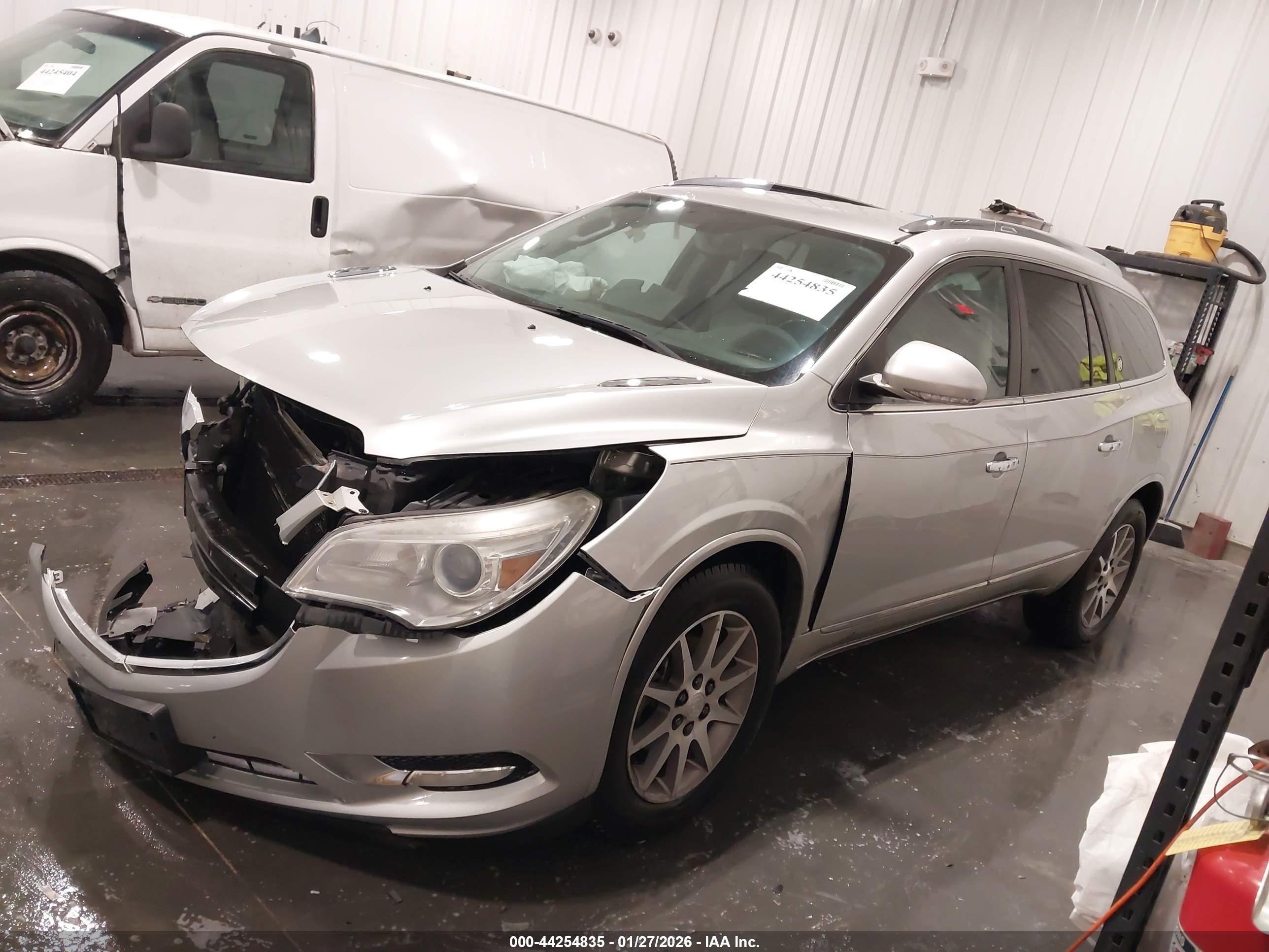 2014 Buick Enclave Leather Silver vin: 5GAKVBKD3EJ323029