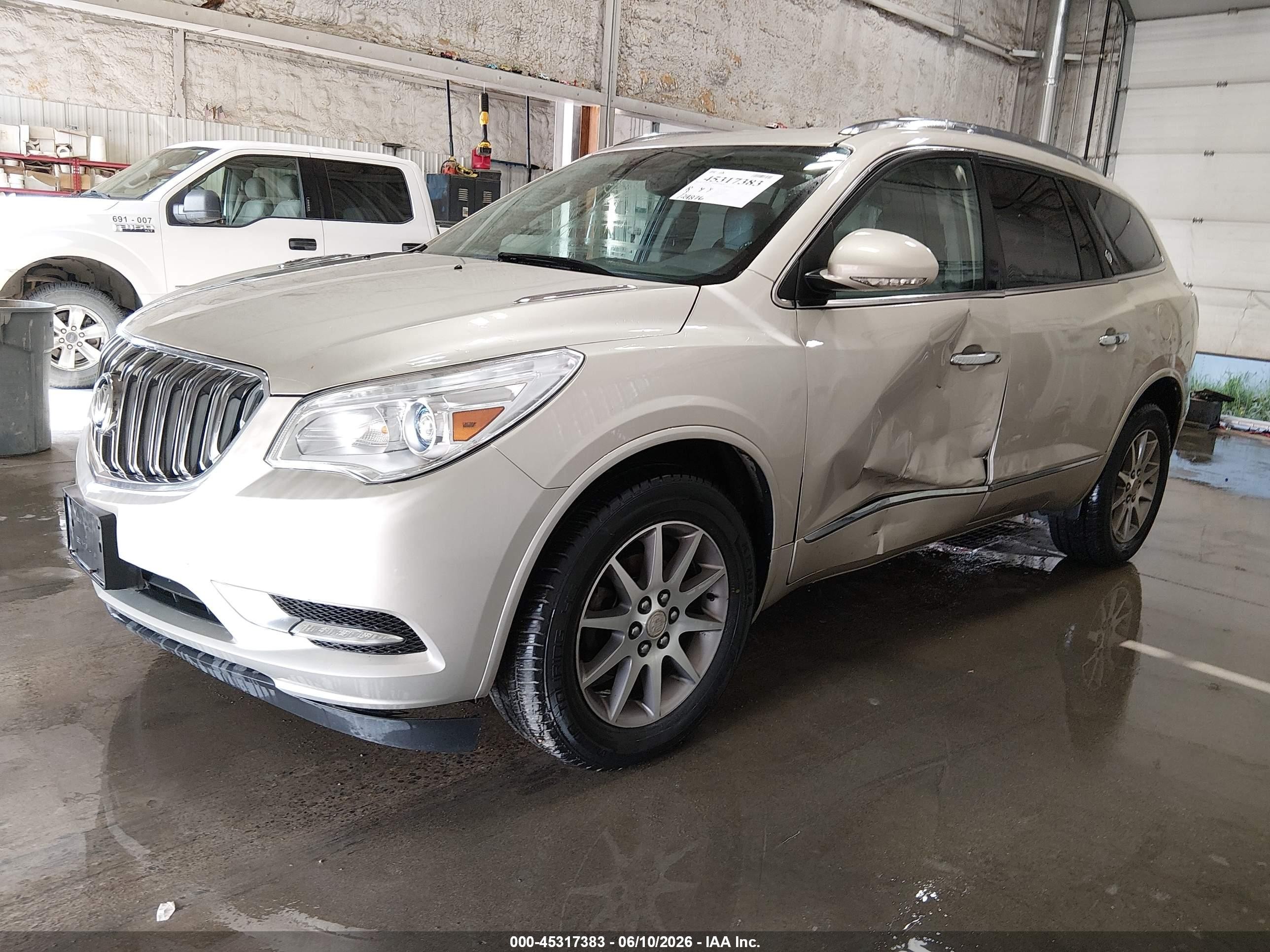 2015 Buick Enclave Leather Champagne vin: 5GAKVBKD3FJ221652