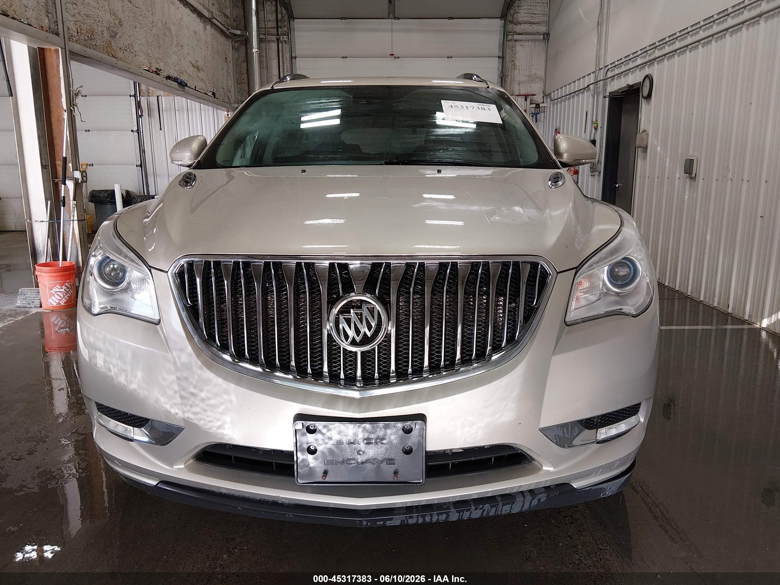 2015 Buick Enclave Leather Champagne vin: 5GAKVBKD3FJ221652
