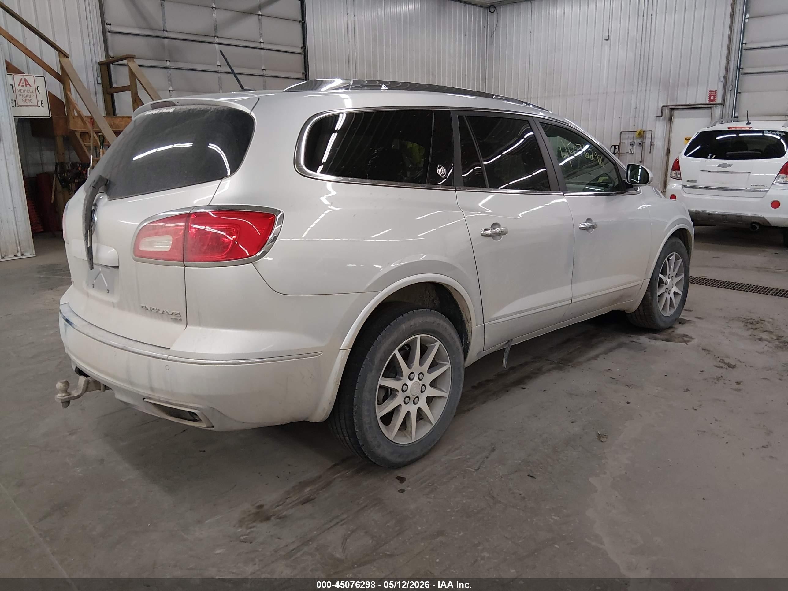 2015 Buick Enclave Leather Silver vin: 5GAKVBKD3FJ258670