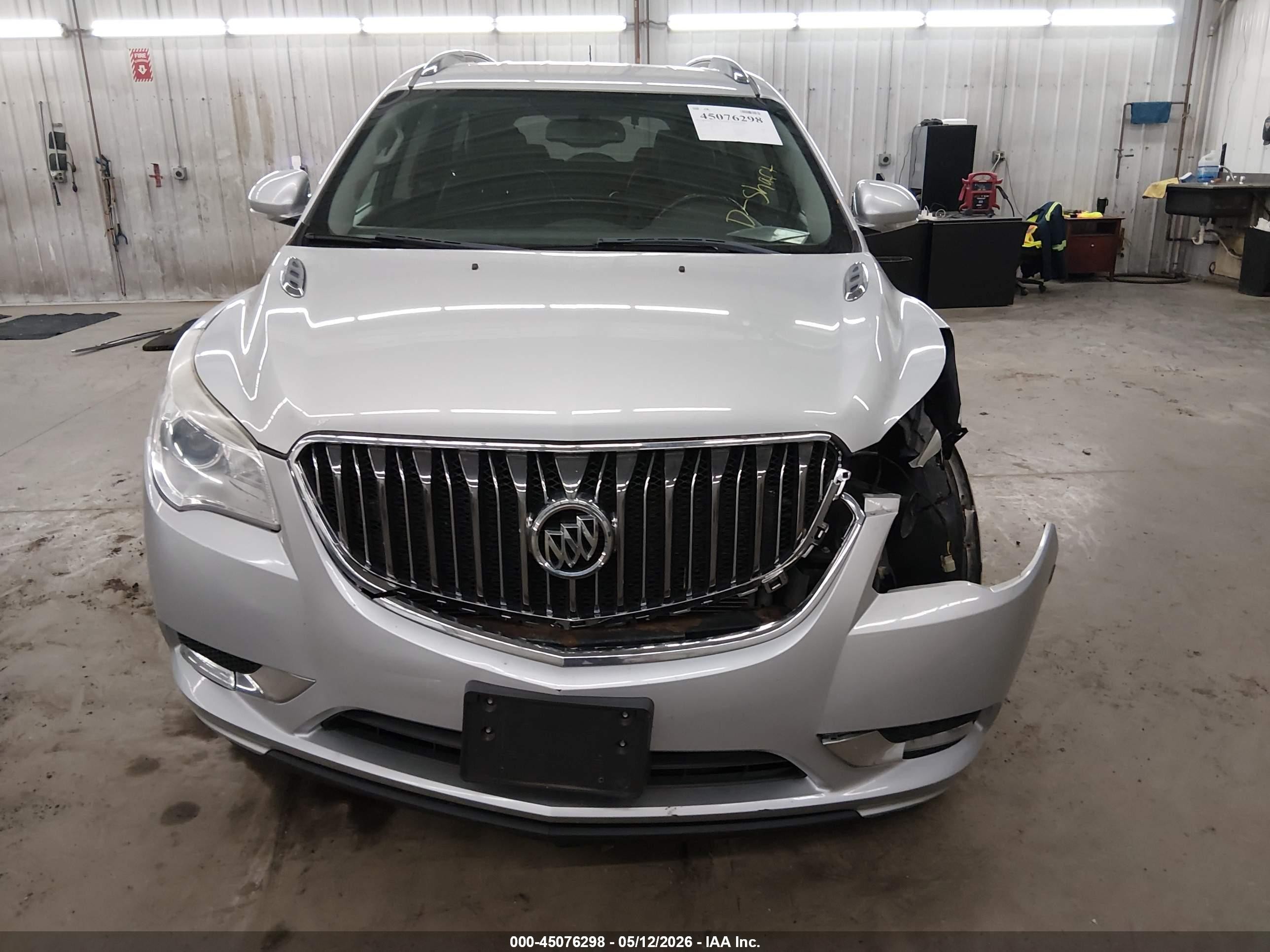 2015 Buick Enclave Leather Silver vin: 5GAKVBKD3FJ258670