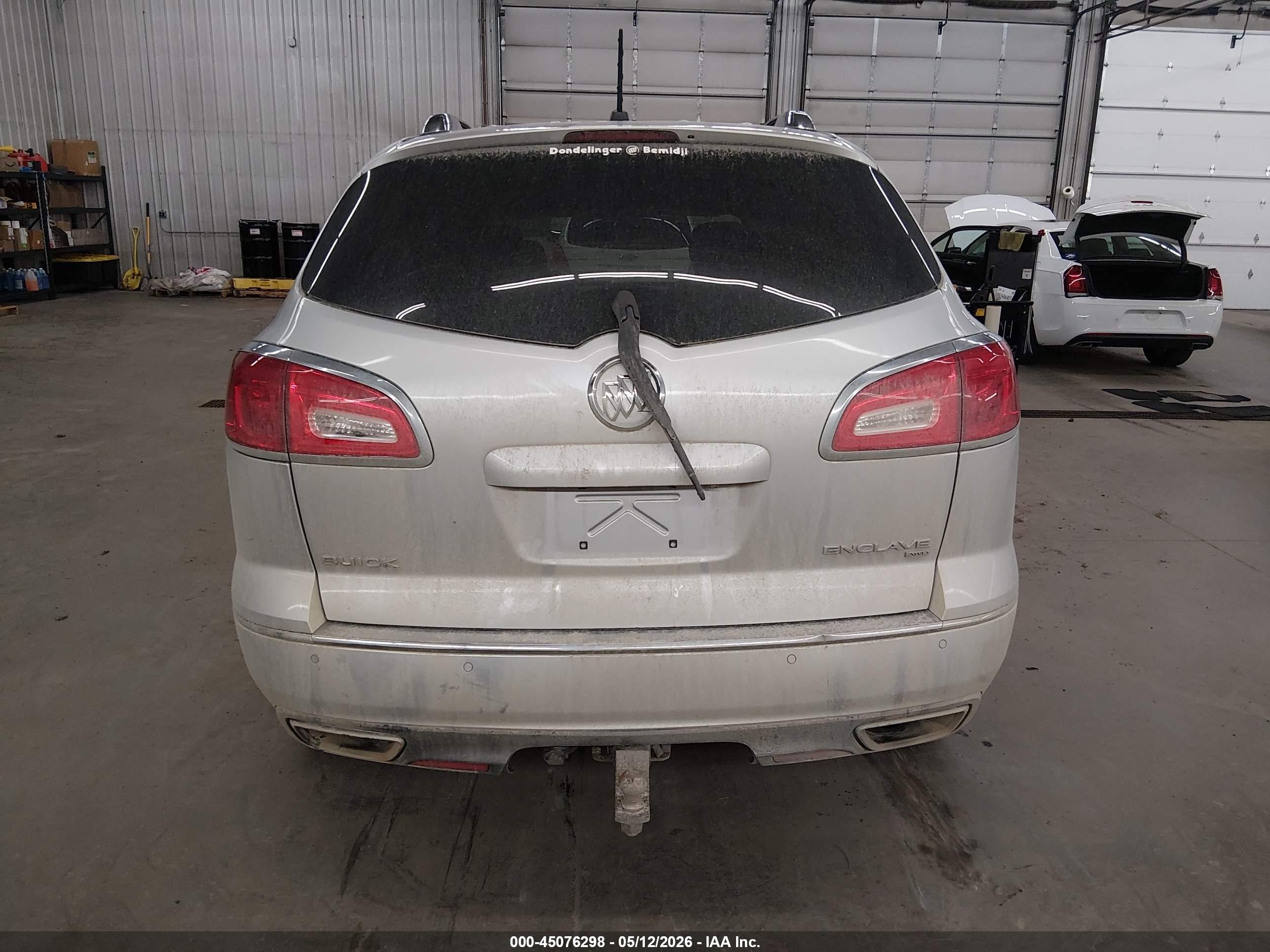 2015 Buick Enclave Leather Silver vin: 5GAKVBKD3FJ258670