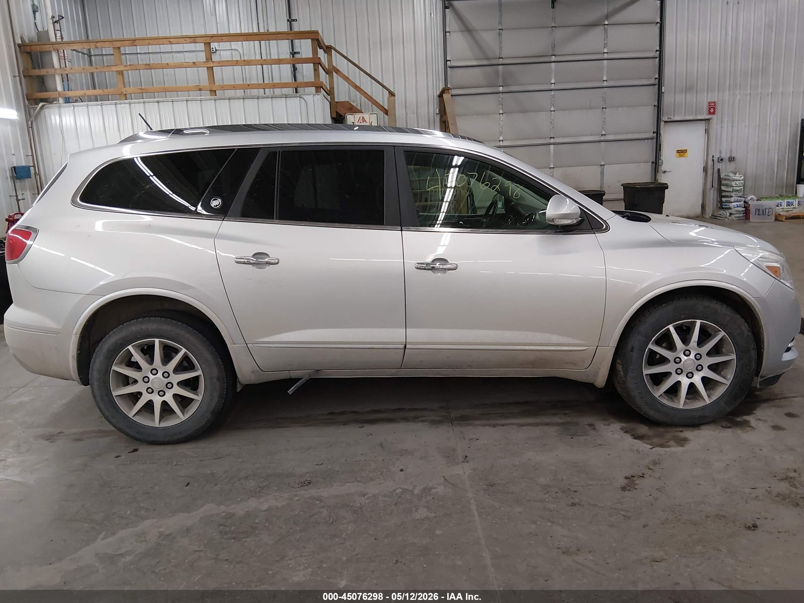 2015 Buick Enclave Leather Silver vin: 5GAKVBKD3FJ258670