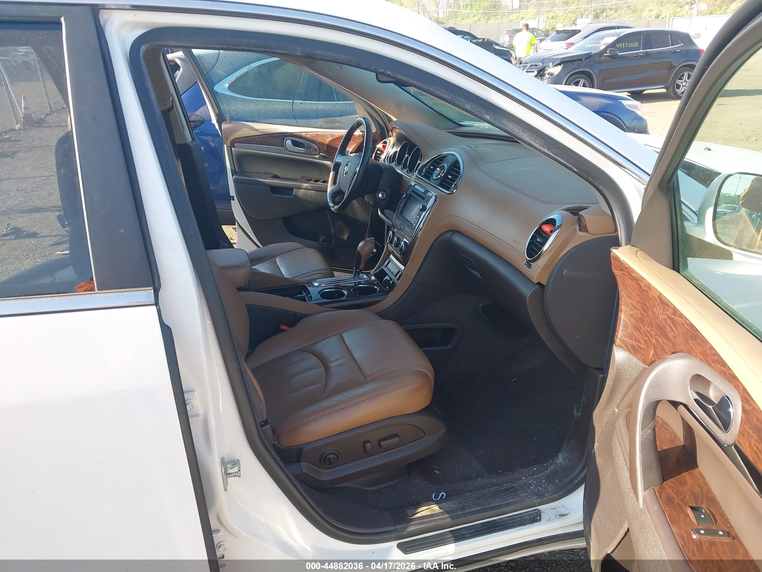 2015 Buick Enclave Leather White vin: 5GAKVBKD3FJ317944