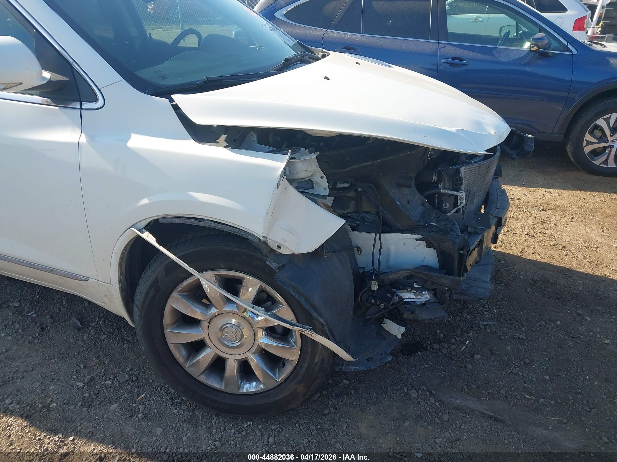 2015 Buick Enclave Leather White vin: 5GAKVBKD3FJ317944