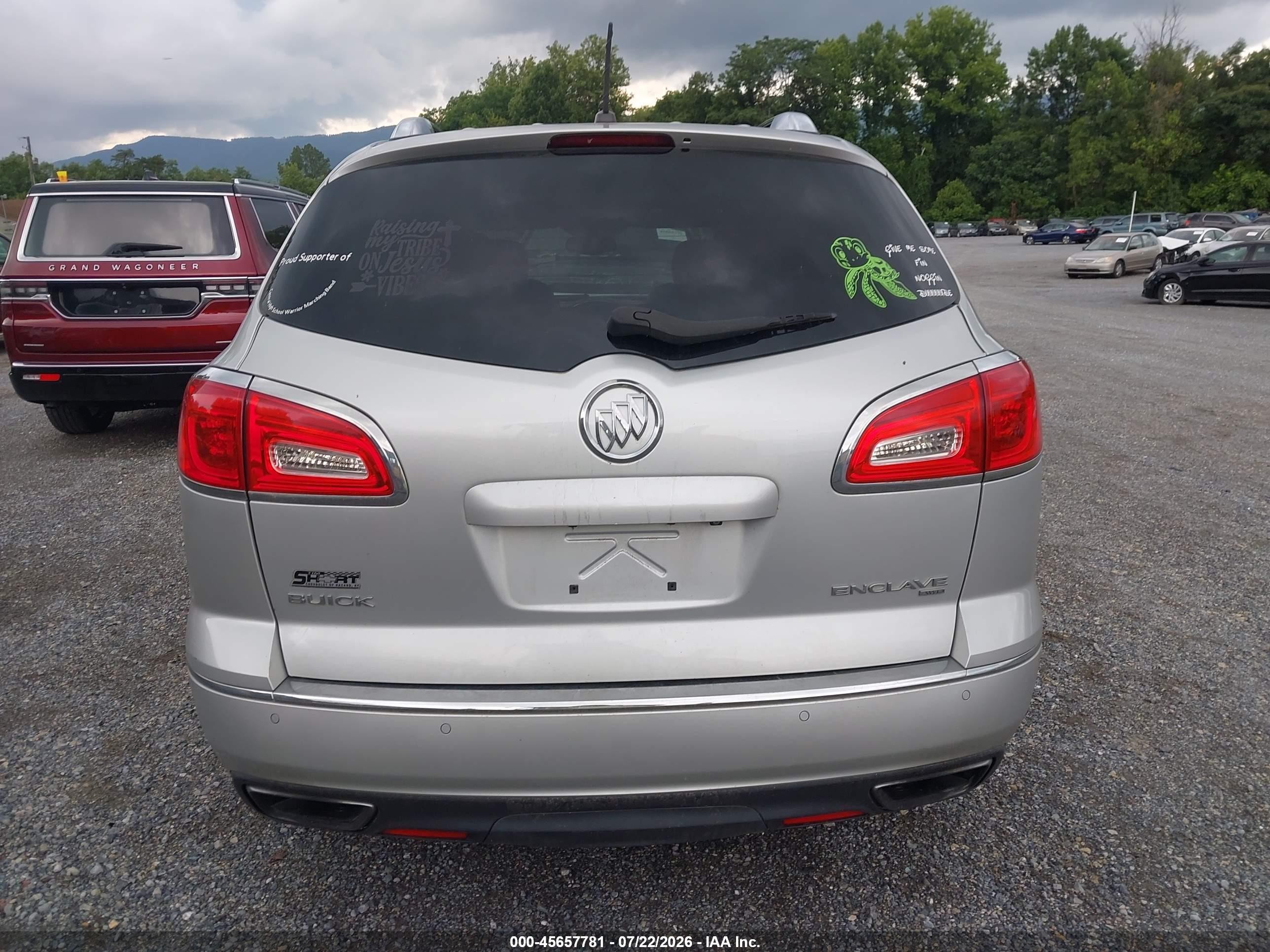 2014 Buick Enclave Leather Silver vin: 5GAKVBKD4EJ107805