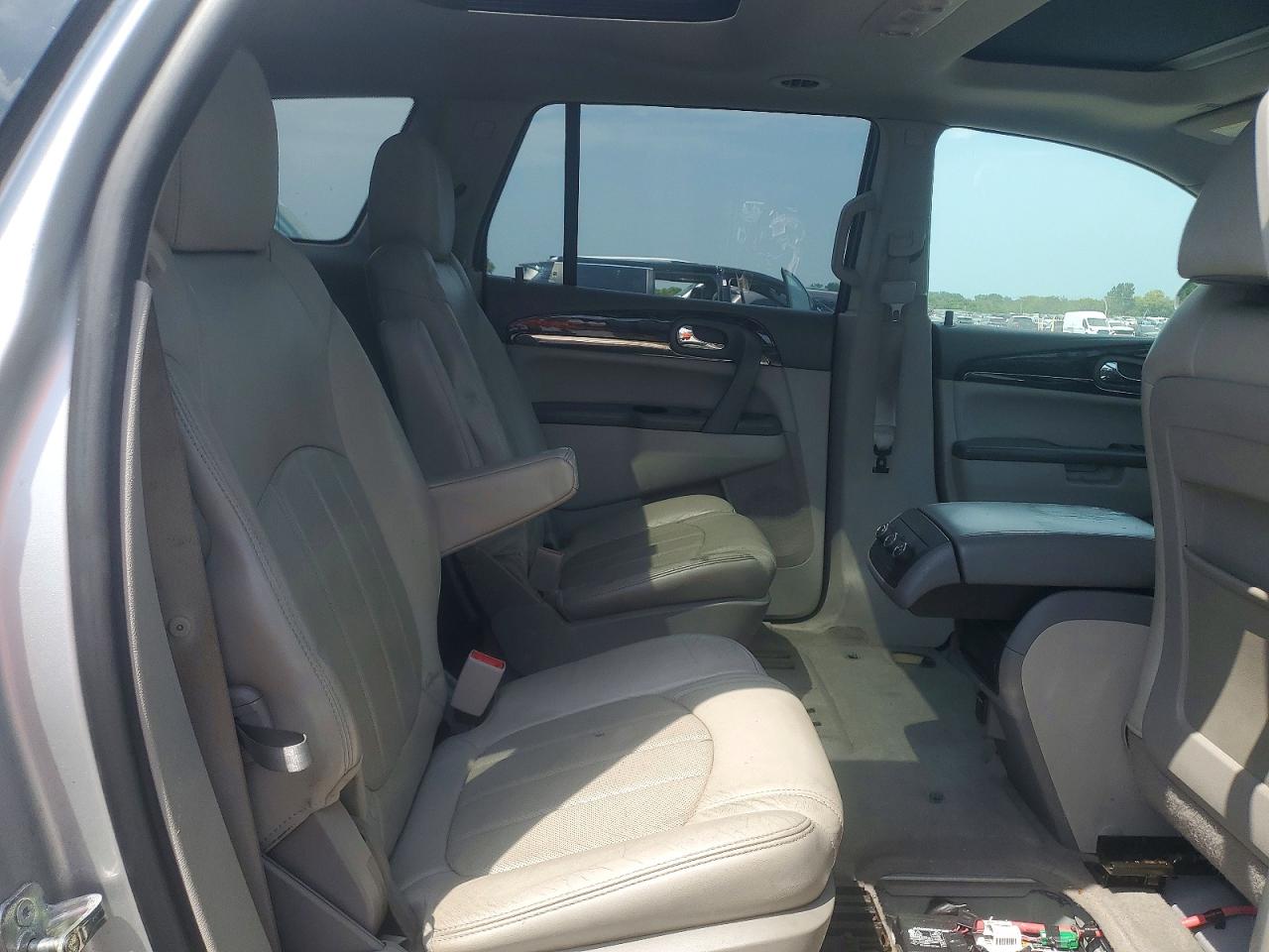 2014 Buick Enclave Silver vin: 5GAKVBKD4EJ115709
