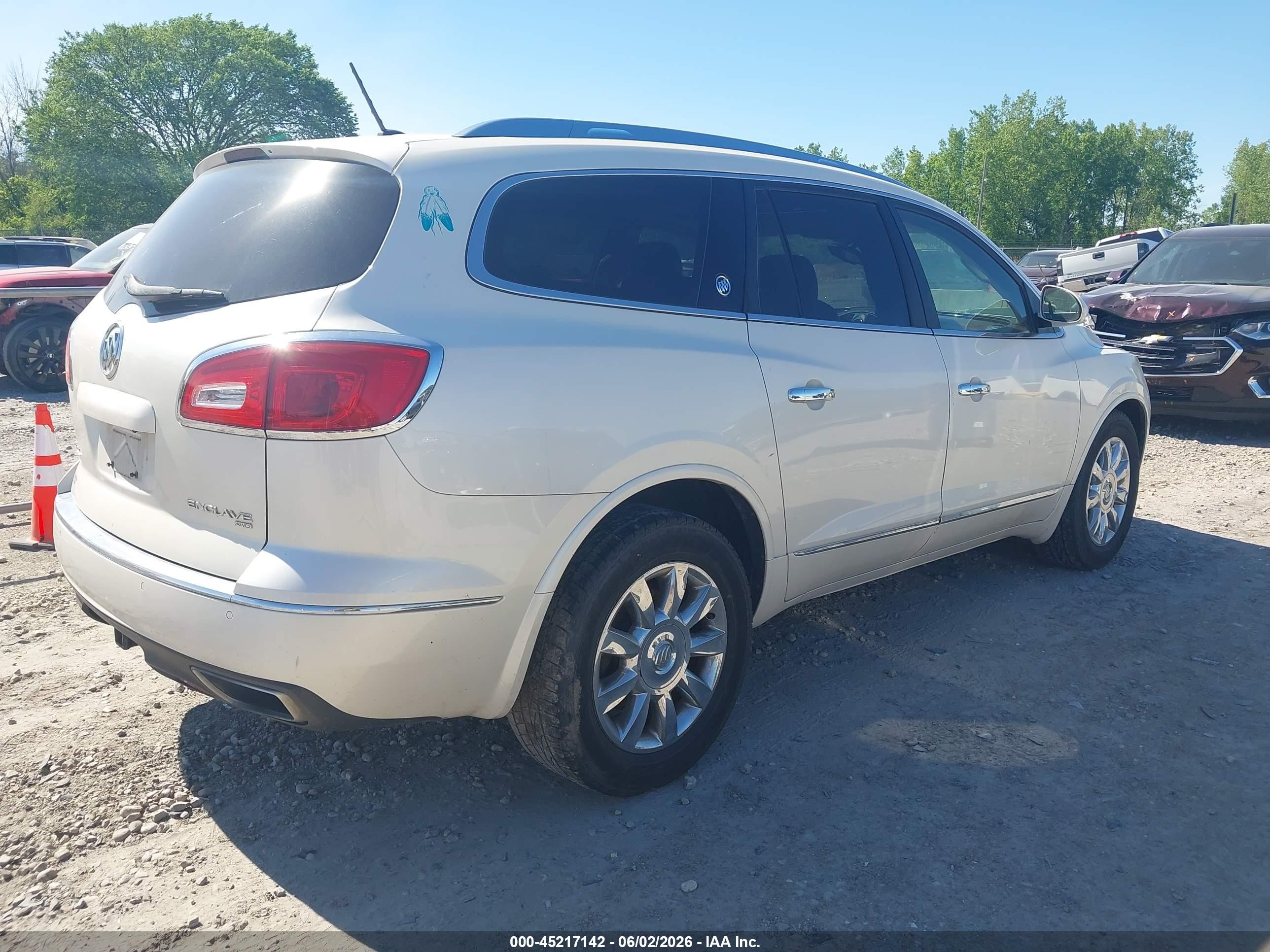 2014 Buick Enclave Leather White vin: 5GAKVBKD4EJ138682