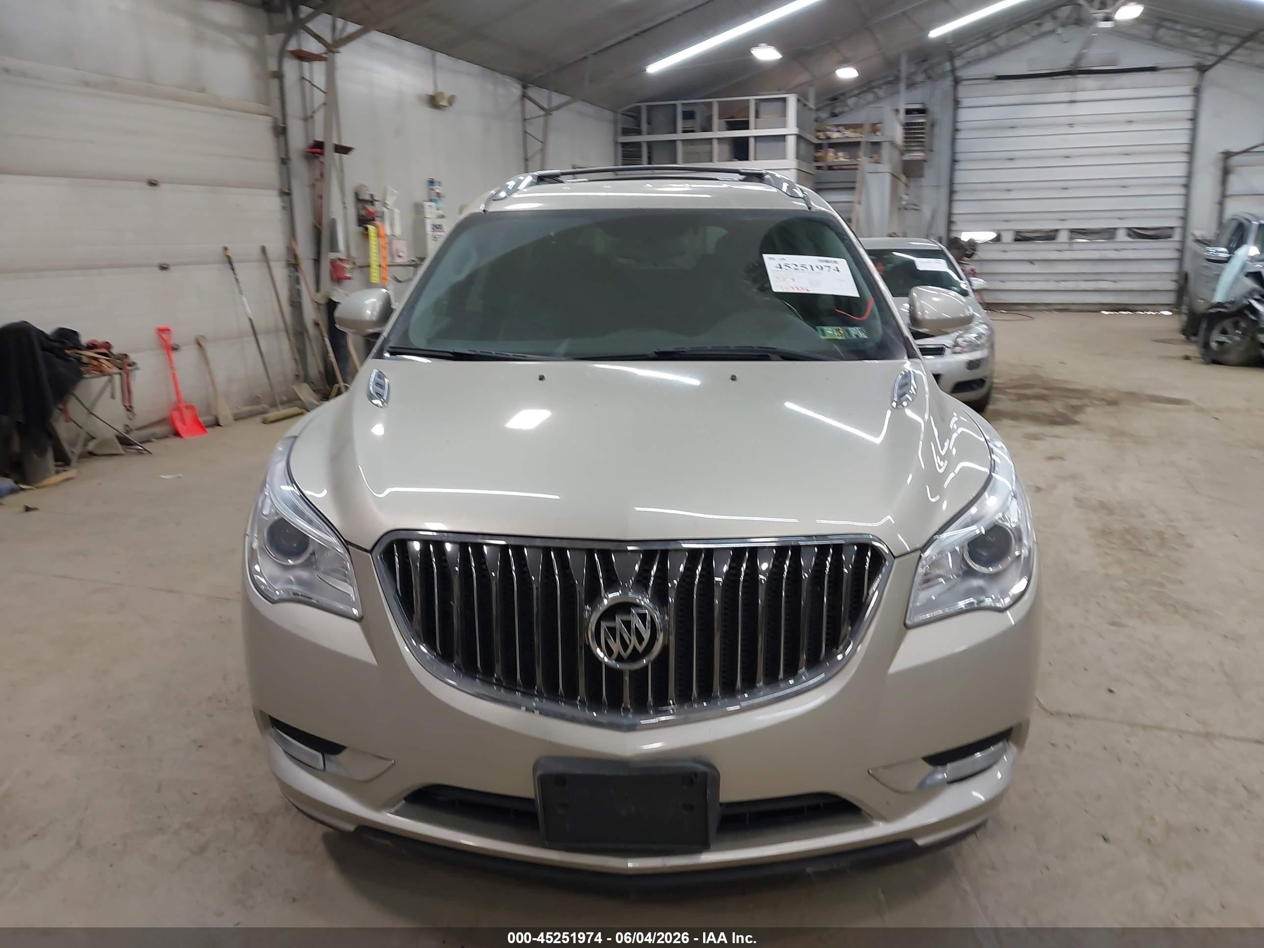 2015 Buick Enclave Leather Tan vin: 5GAKVBKD4FJ139381