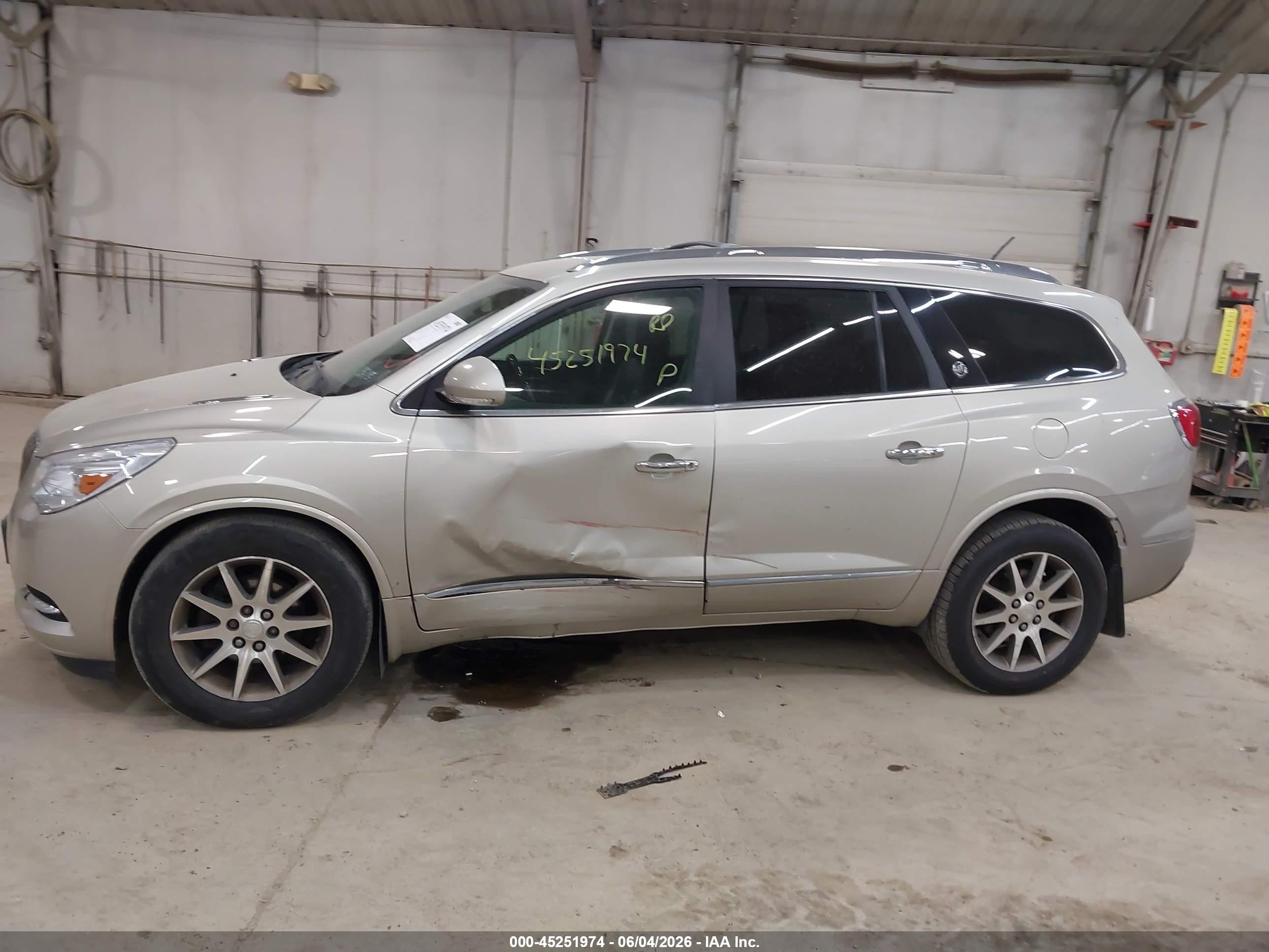 2015 Buick Enclave Leather Tan vin: 5GAKVBKD4FJ139381