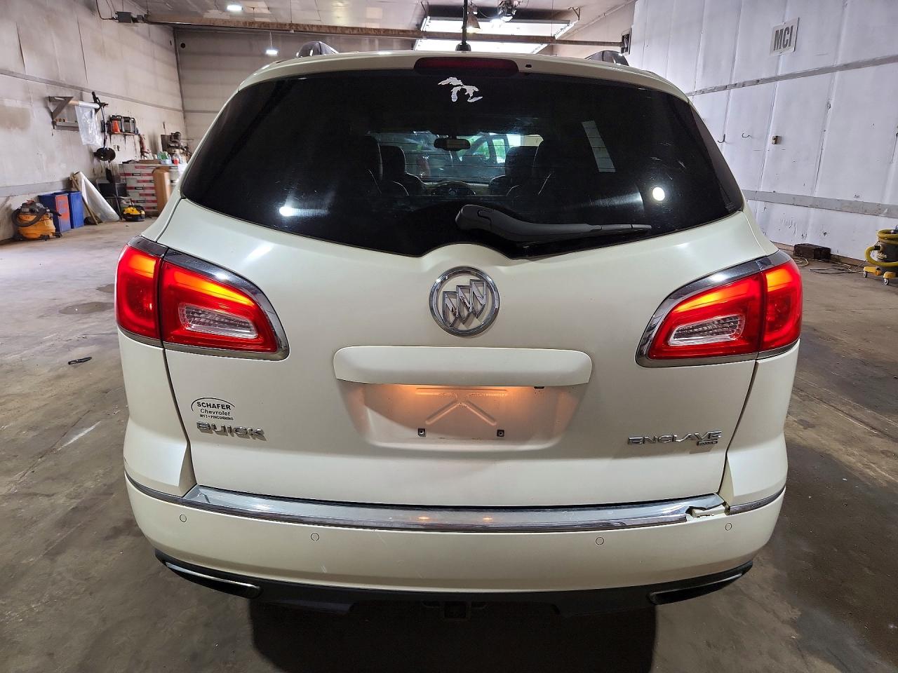 2015 Buick Enclave White vin: 5GAKVBKD4FJ156830