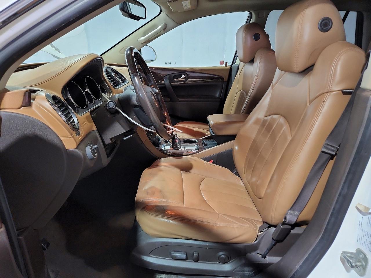 2015 Buick Enclave White vin: 5GAKVBKD4FJ156830