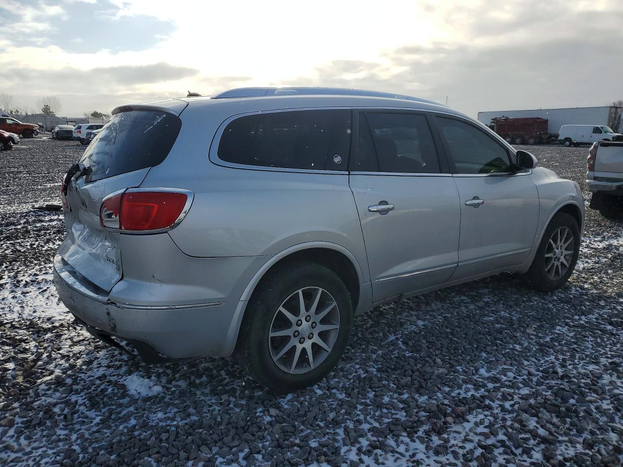 2015 Buick Enclave Silver vin: 5GAKVBKD4FJ165740