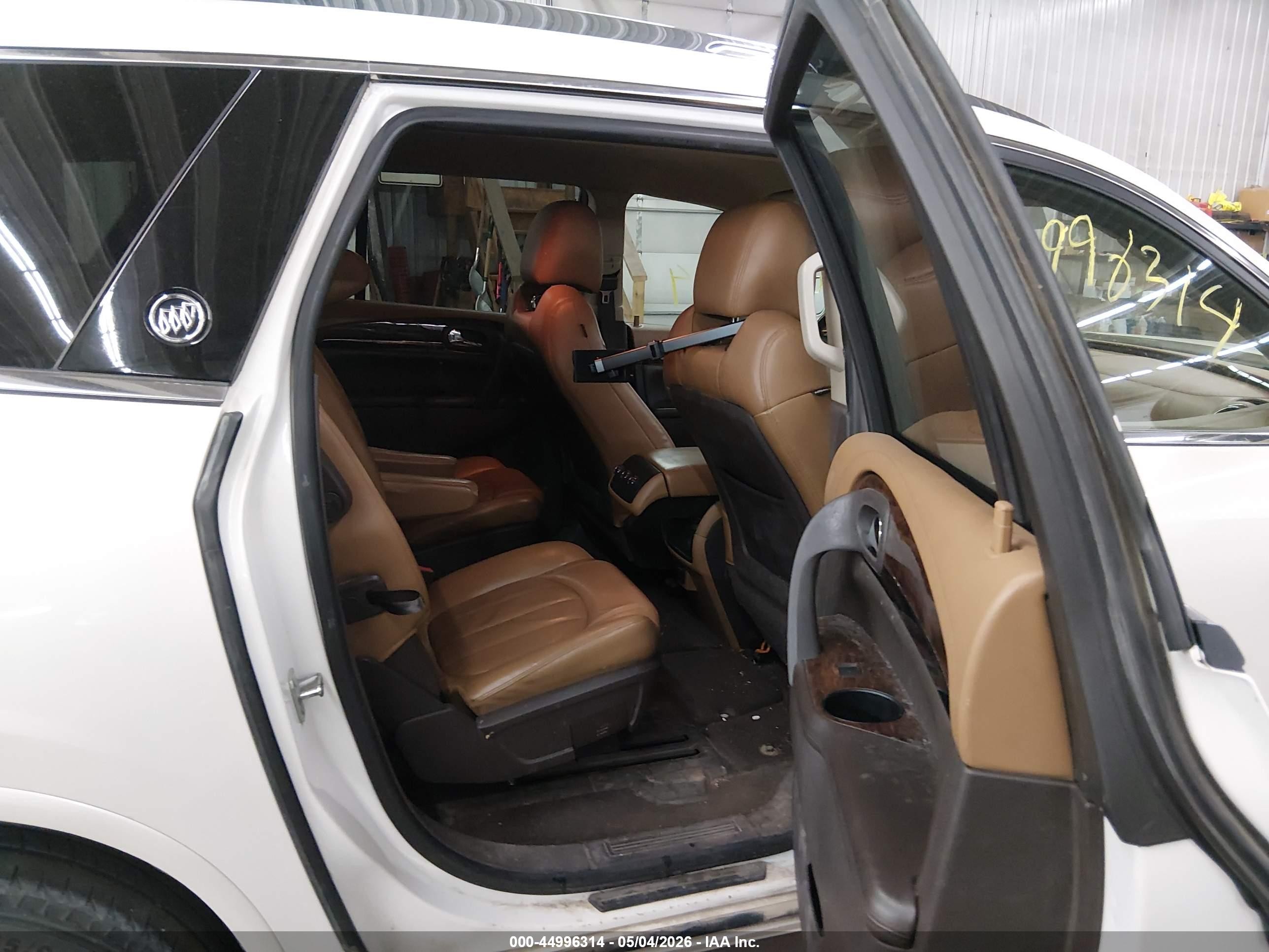 2015 Buick Enclave Leather White vin: 5GAKVBKD4FJ179637