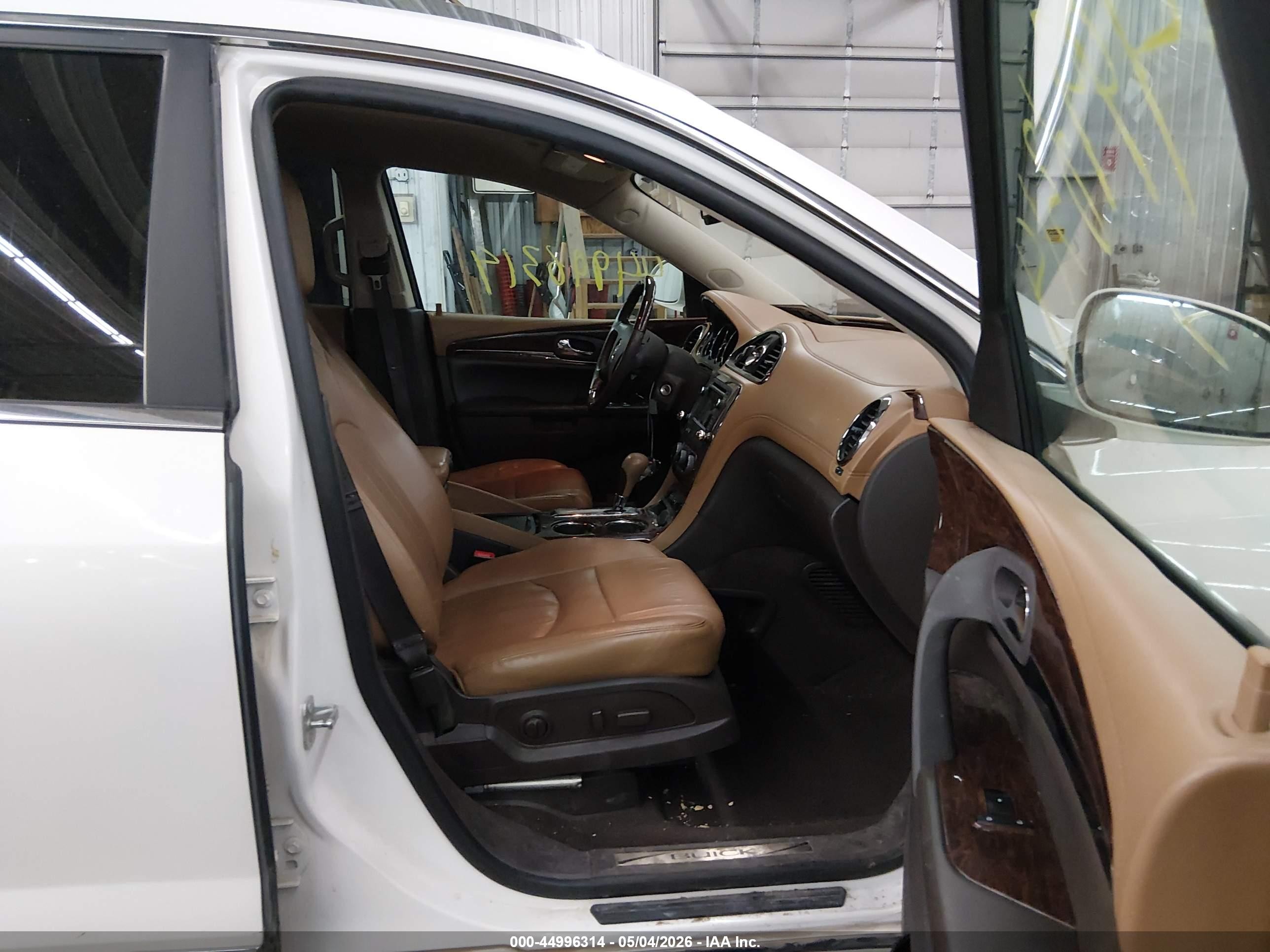 2015 Buick Enclave Leather White vin: 5GAKVBKD4FJ179637