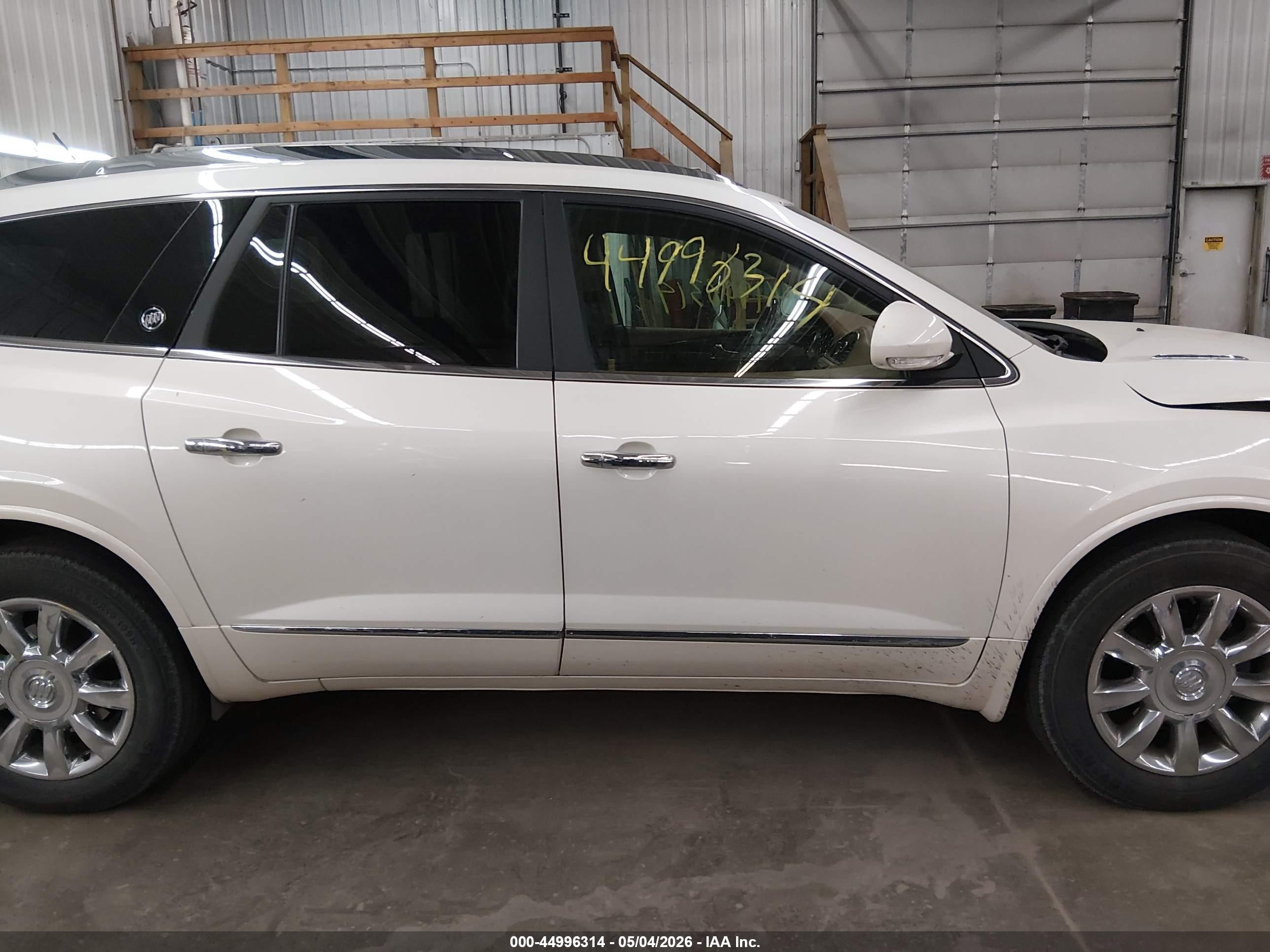 2015 Buick Enclave Leather White vin: 5GAKVBKD4FJ179637