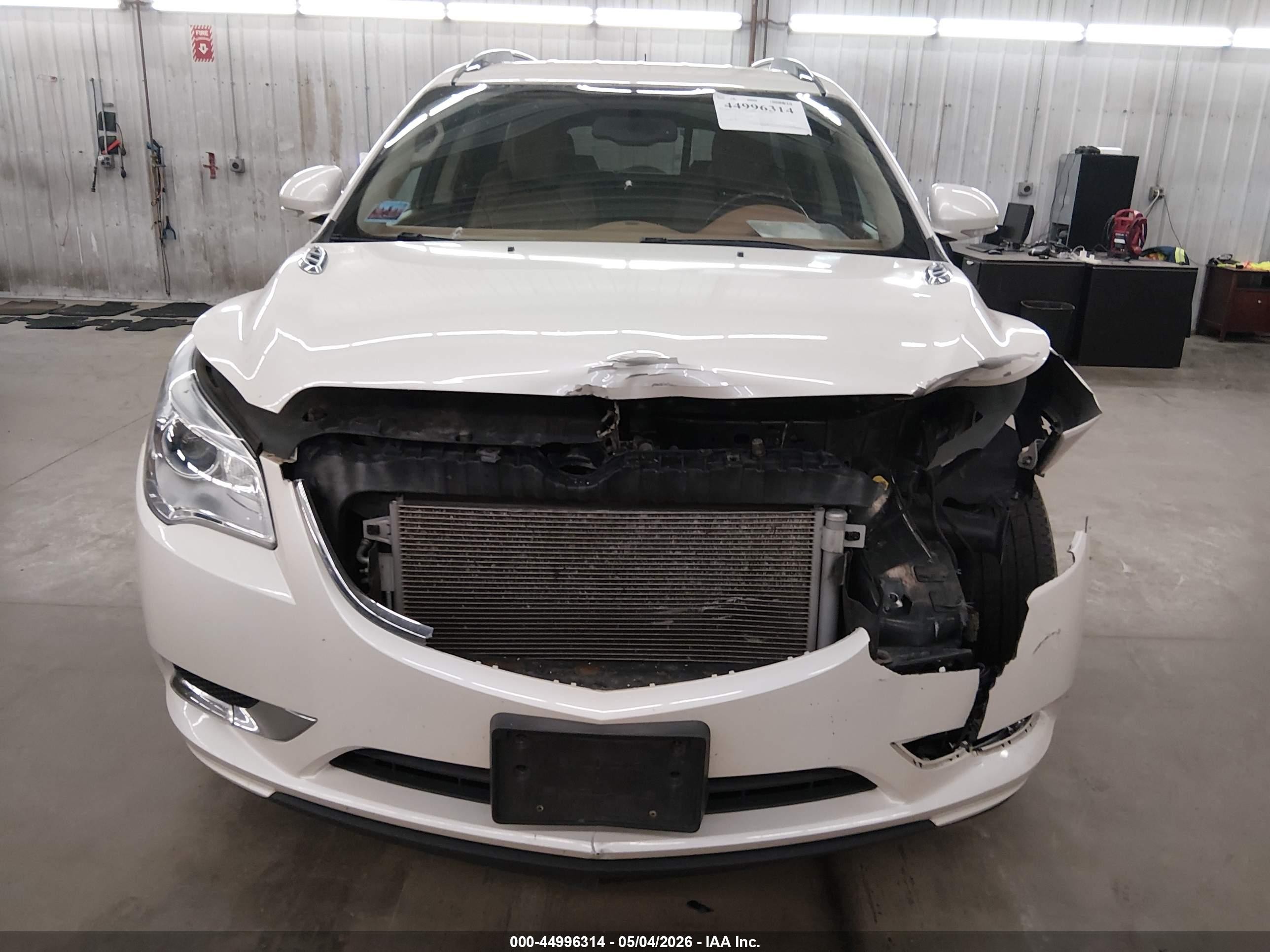2015 Buick Enclave Leather White vin: 5GAKVBKD4FJ179637