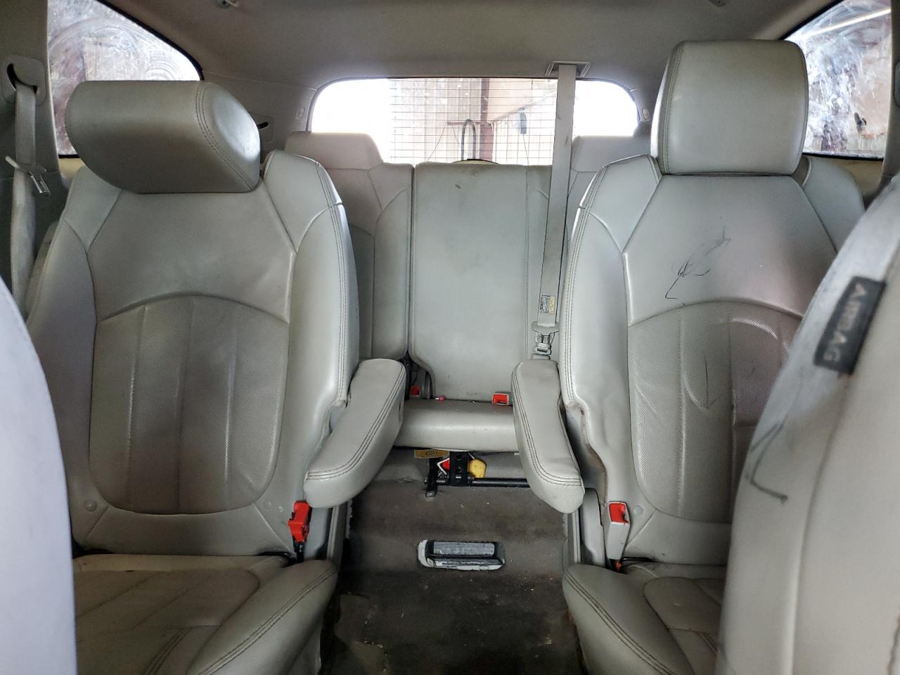 2015 Buick Enclave Silver vin: 5GAKVBKD4FJ359992