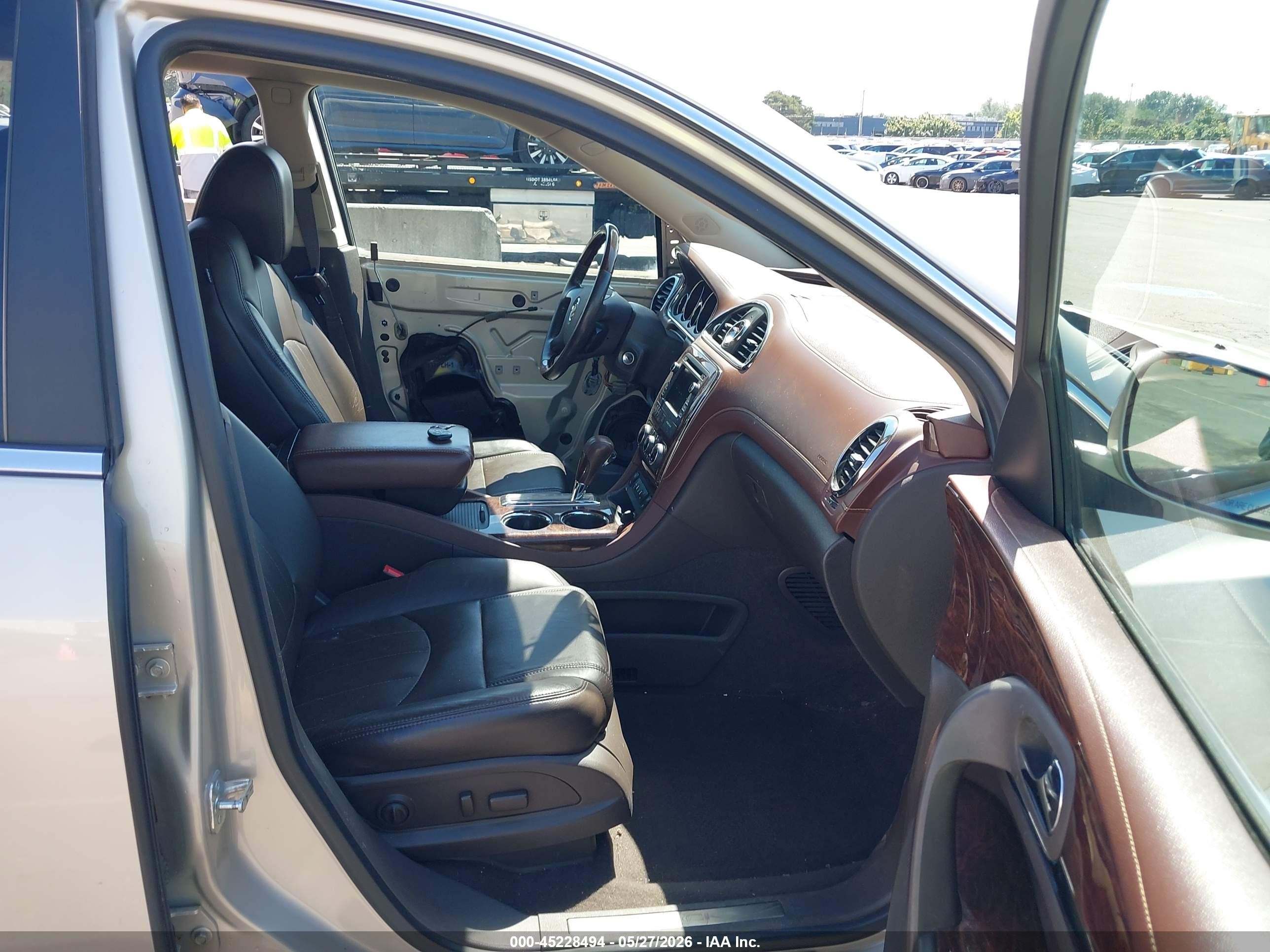 2014 Buick Enclave Leather Champagne vin: 5GAKVBKD5EJ224034