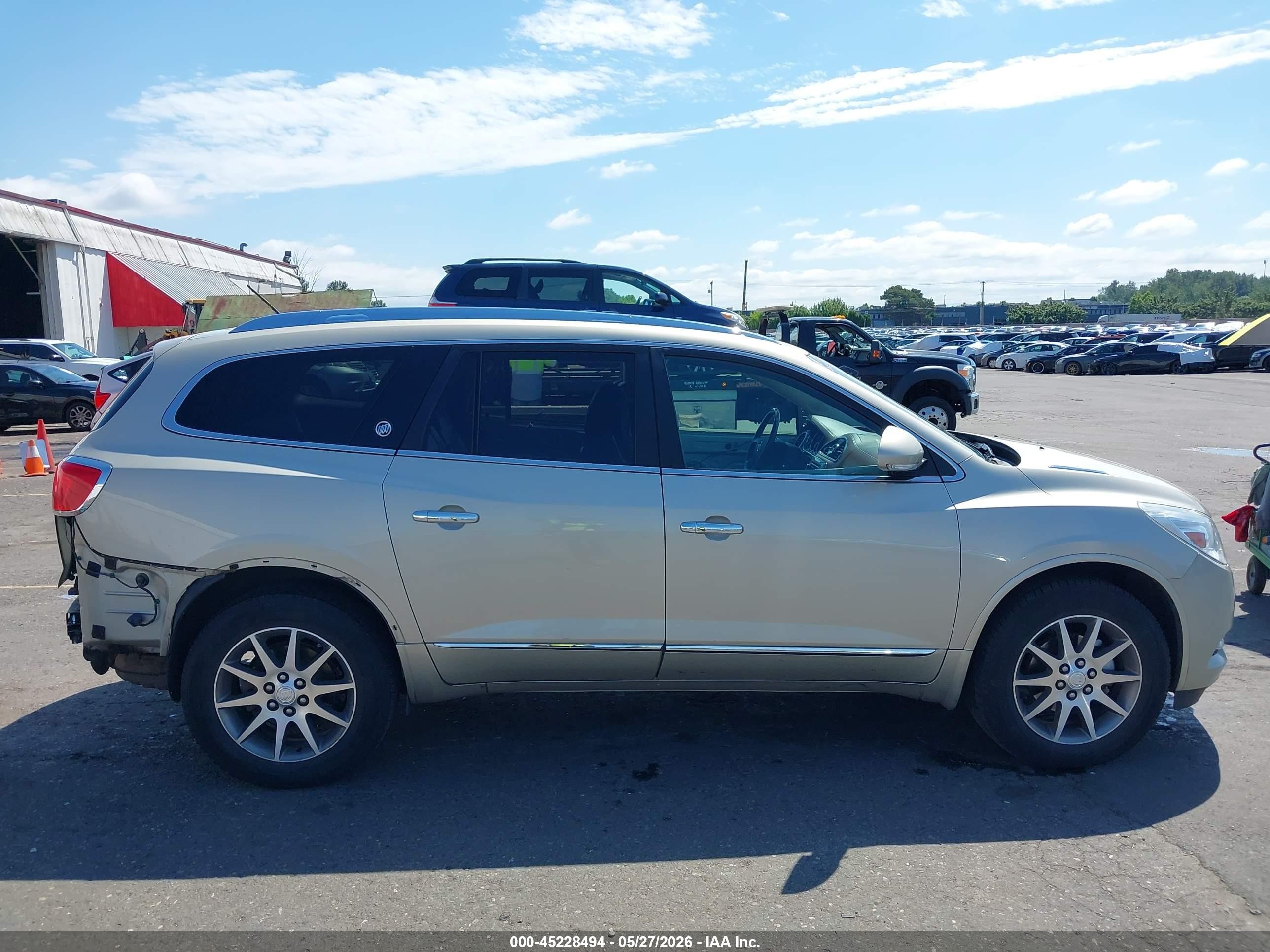 2014 Buick Enclave Leather Champagne vin: 5GAKVBKD5EJ224034