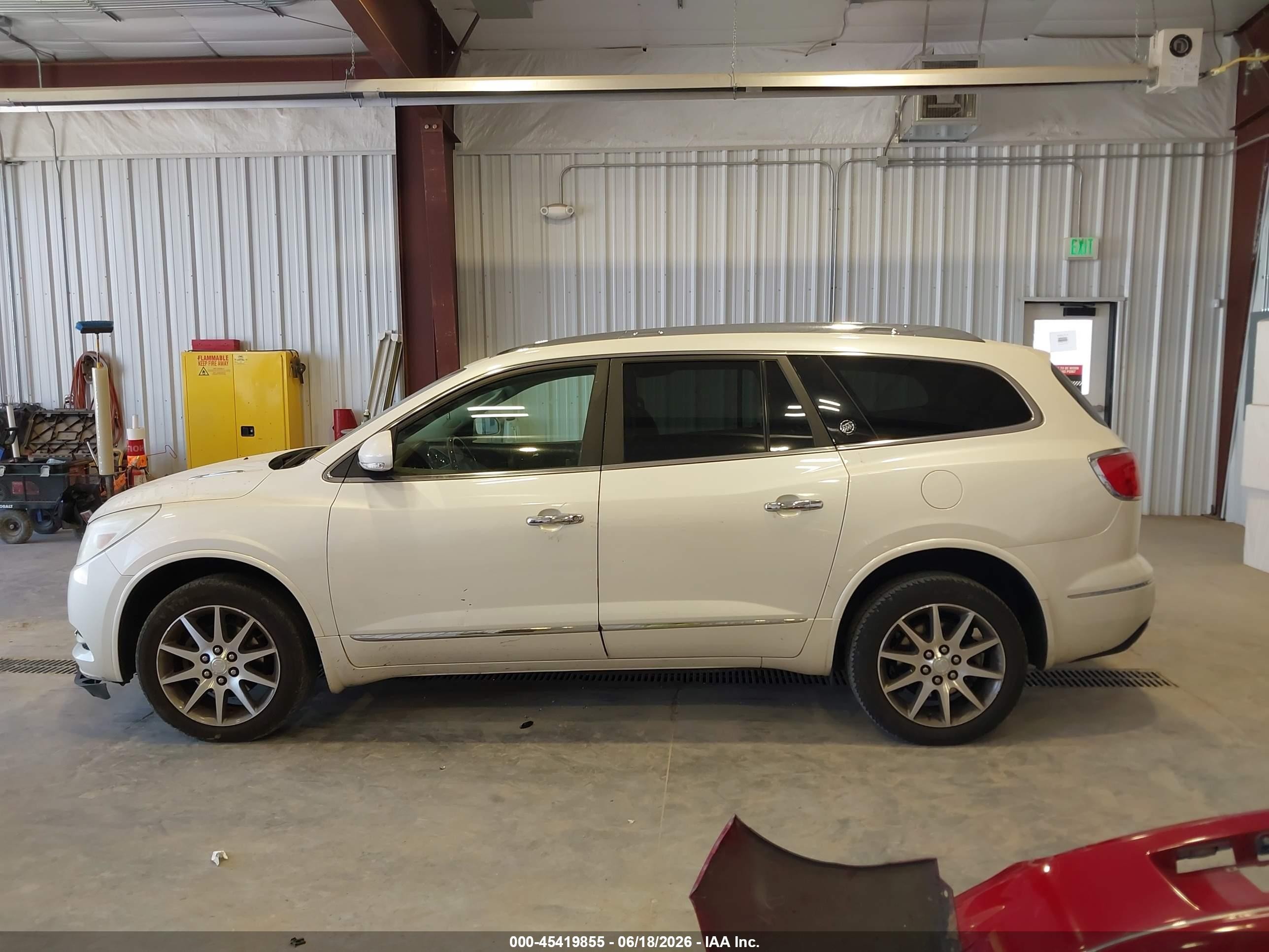 2014 Buick Enclave Leather White vin: 5GAKVBKD5EJ262959