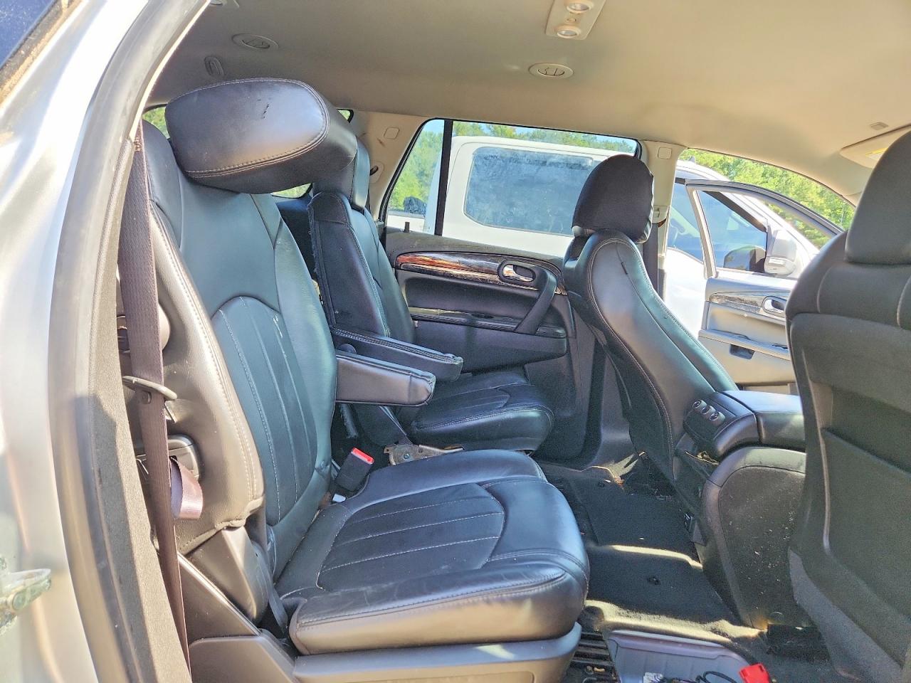 2014 Buick Enclave Серебряный vin: 5GAKVBKD5EJ325543